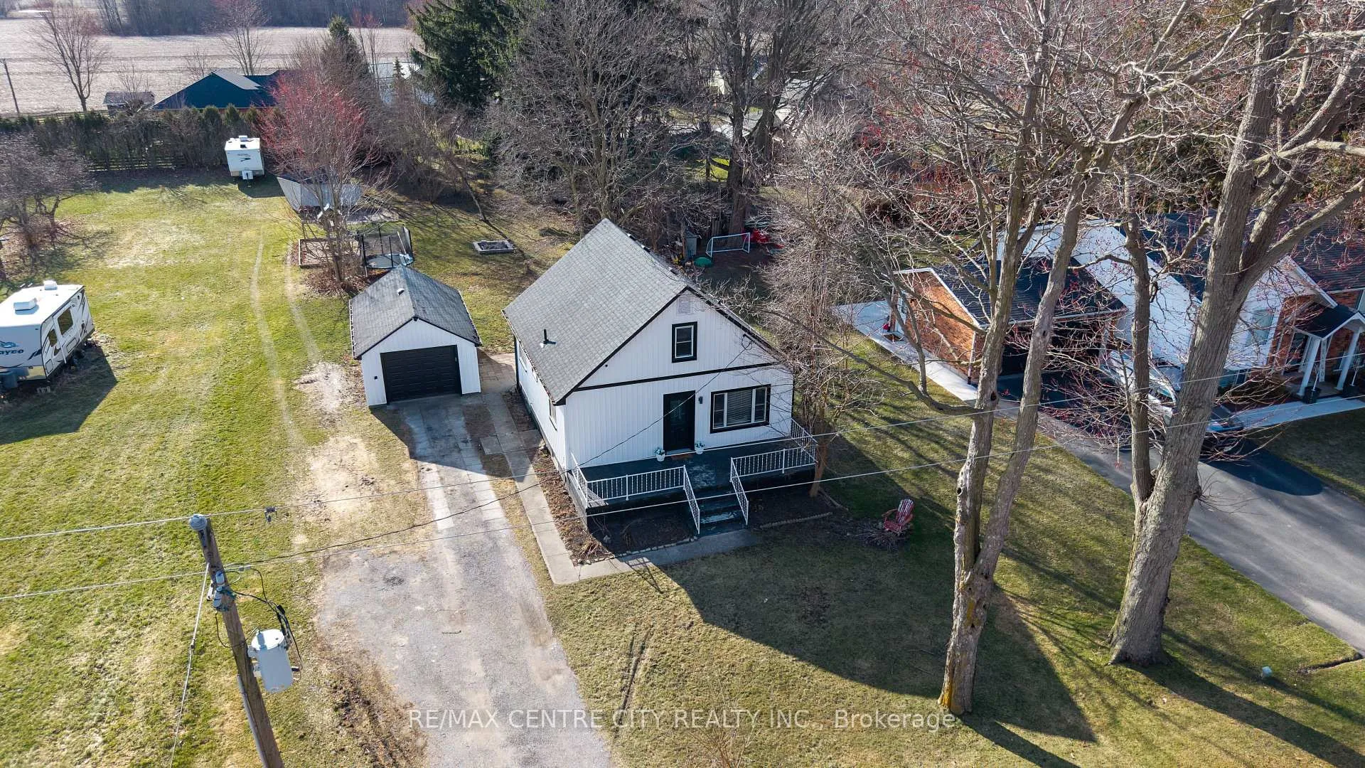 Photo 31 of 70 Main Street, West Elgin, West Lorne — HOMEH
