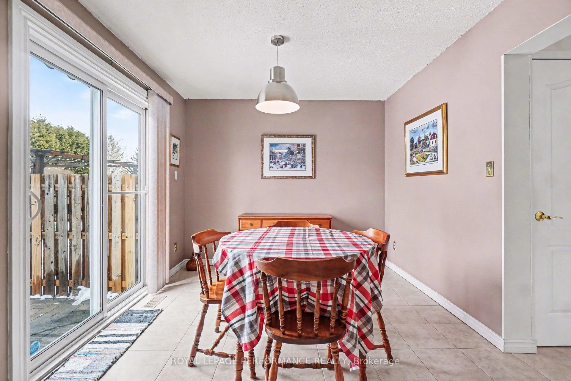 Photo 10 of 299 Mockingbird Drive, Ottawa, Chatelaine Village — HOMEH