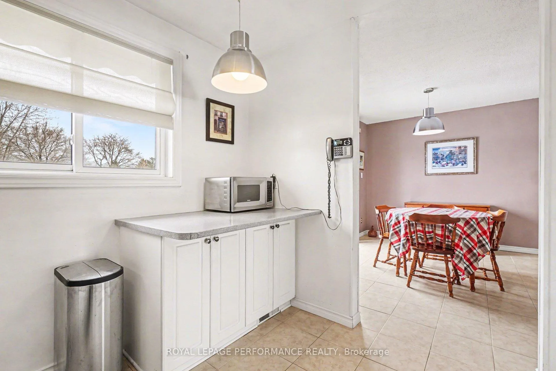 Photo 14 of 299 Mockingbird Drive, Ottawa, Chatelaine Village — HOMEH