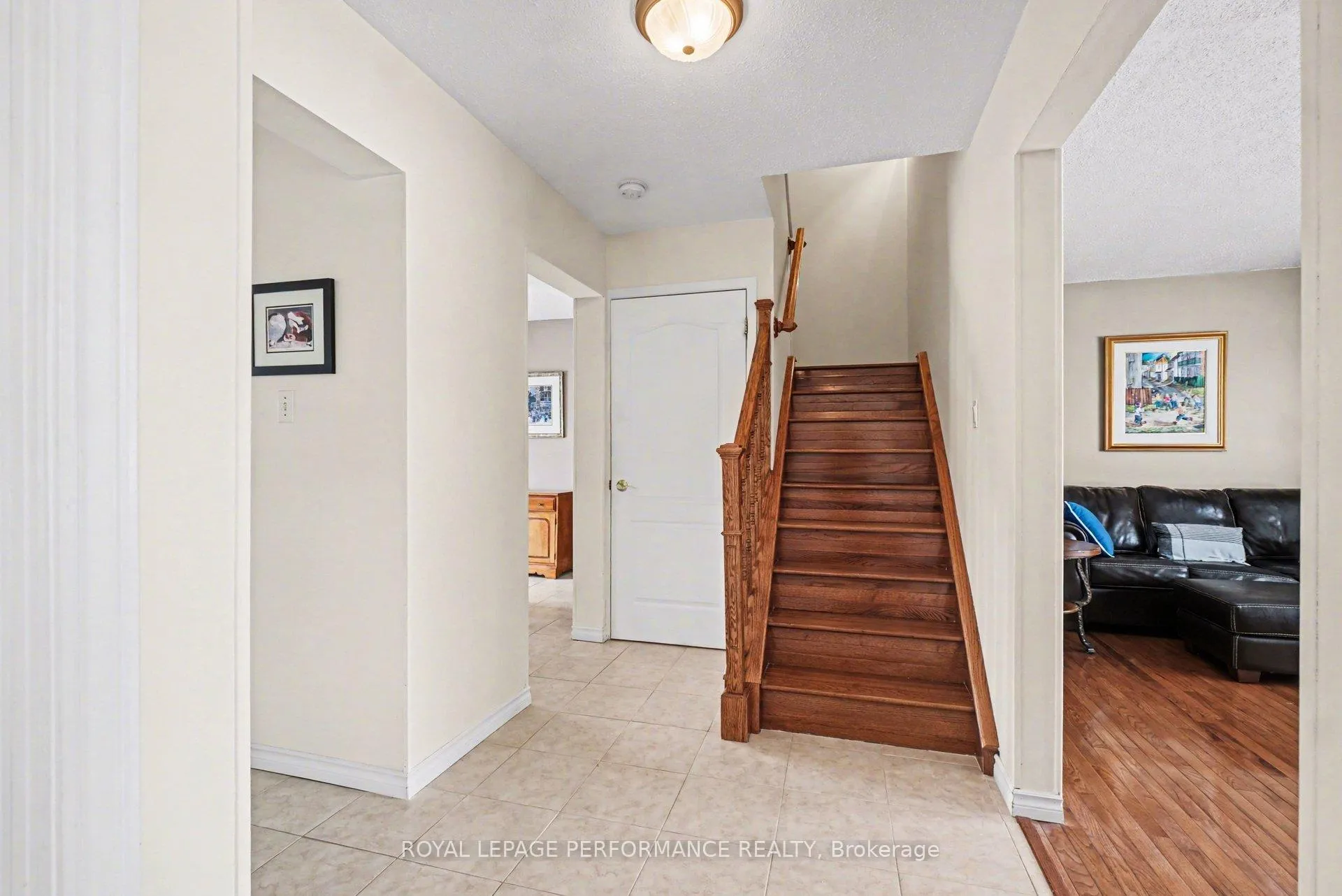 Photo 16 of 299 Mockingbird Drive, Ottawa, Chatelaine Village — HOMEH