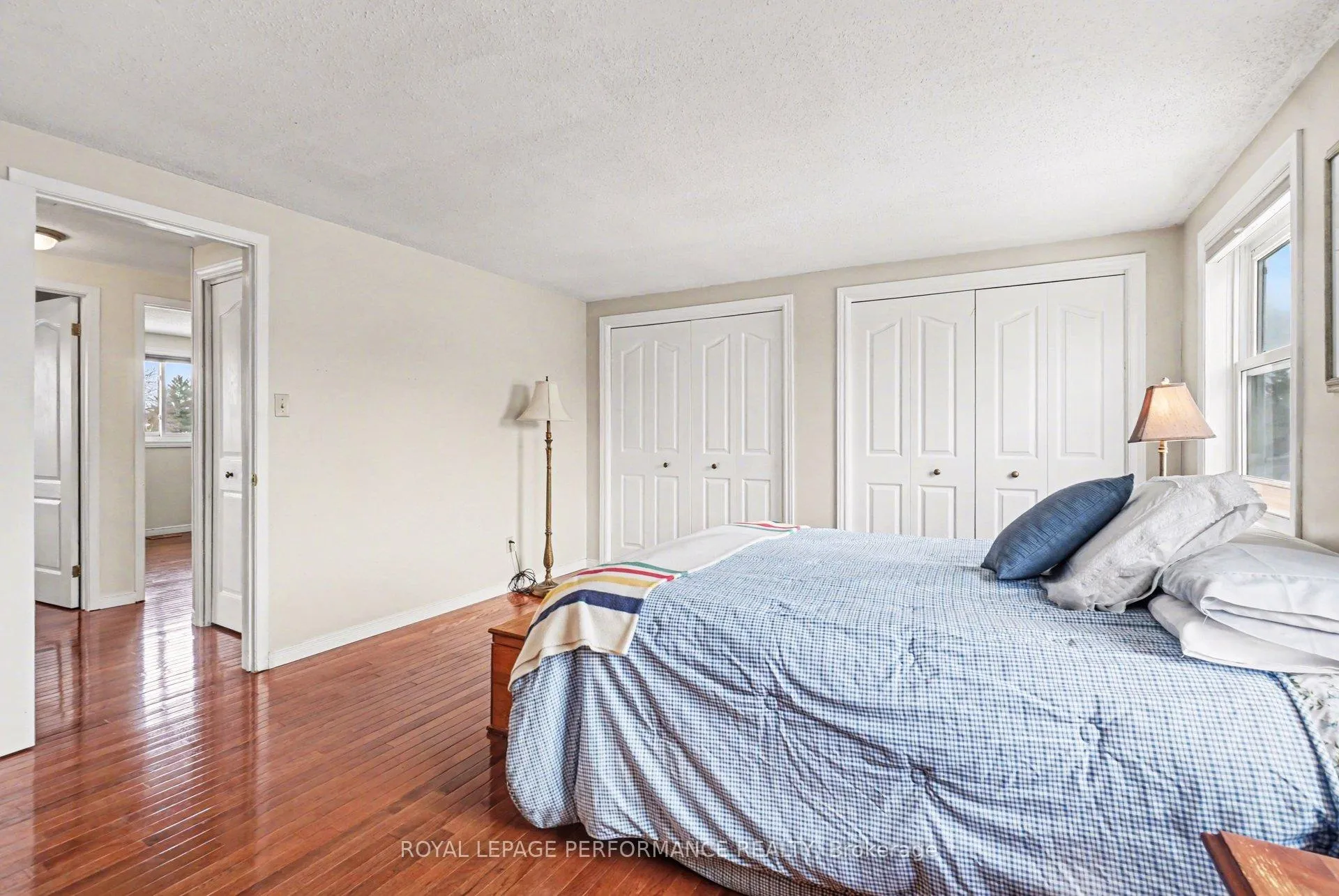 Photo 21 of 299 Mockingbird Drive, Ottawa, Chatelaine Village — HOMEH