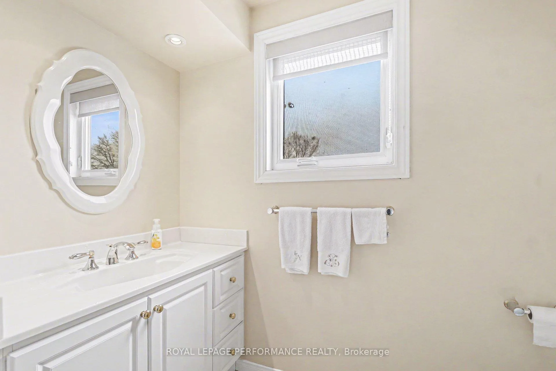 Photo 25 of 299 Mockingbird Drive, Ottawa, Chatelaine Village — HOMEH