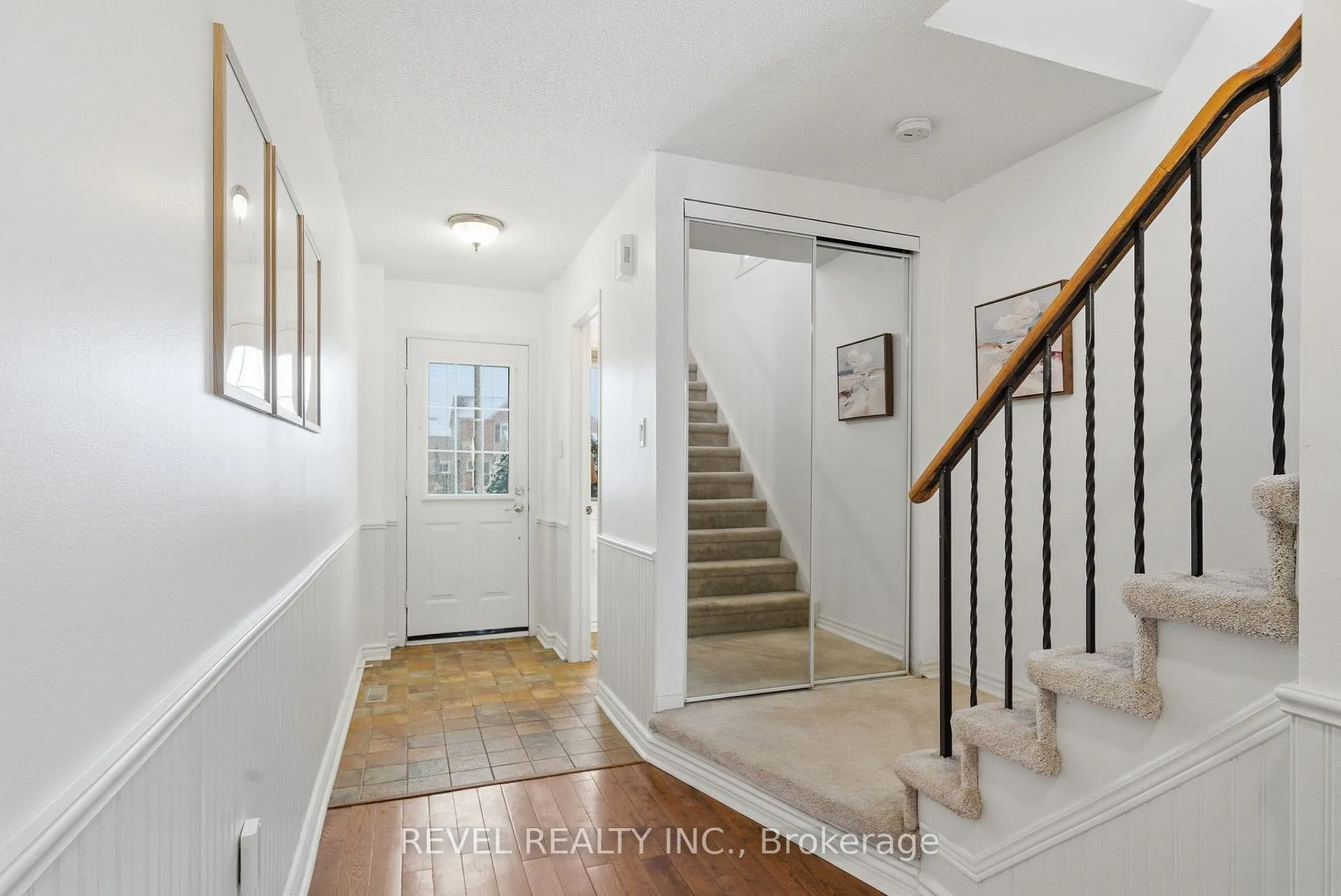 Photo 6 of 13 Rollo Drive, Ajax, South East — HOMEH