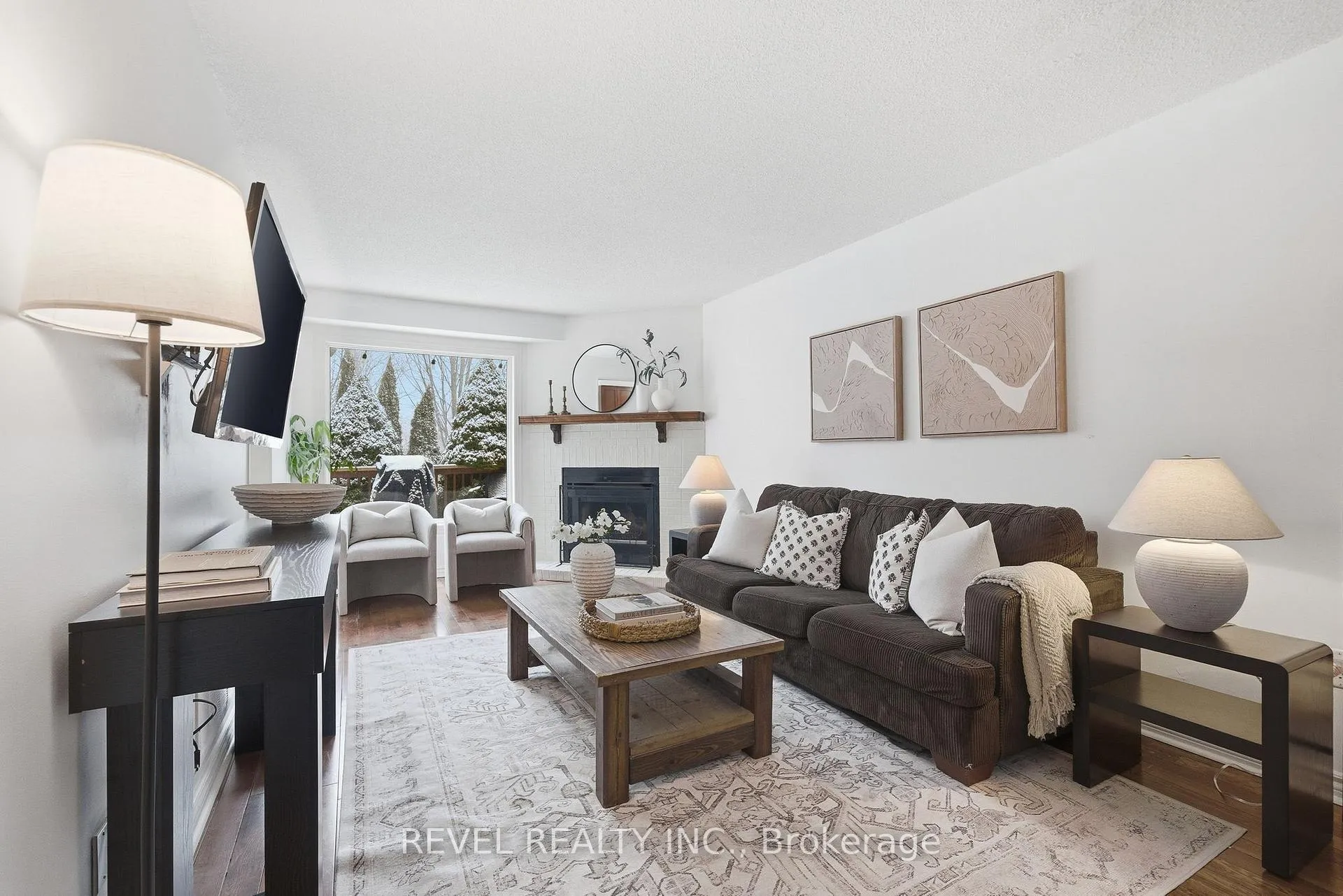 Photo 9 of 13 Rollo Drive, Ajax, South East — HOMEH