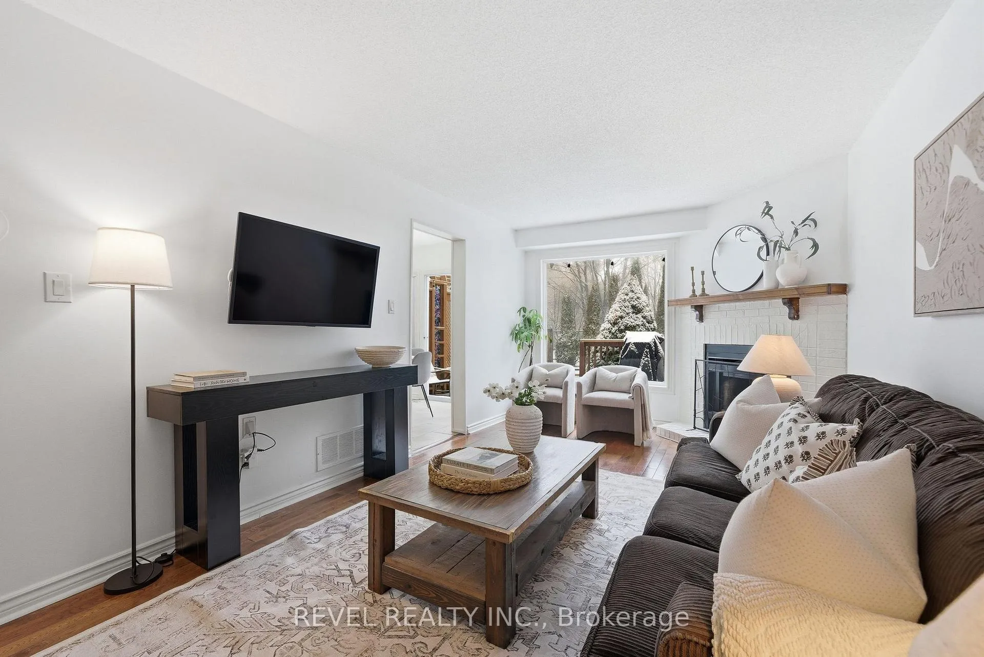 Photo 10 of 13 Rollo Drive, Ajax, South East — HOMEH