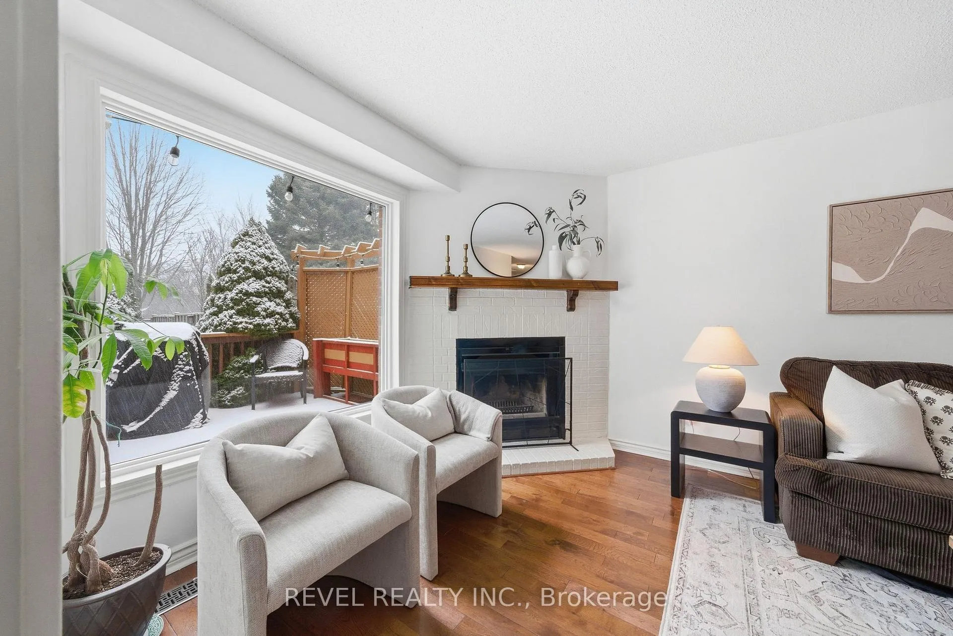 Photo 13 of 13 Rollo Drive, Ajax, South East — HOMEH