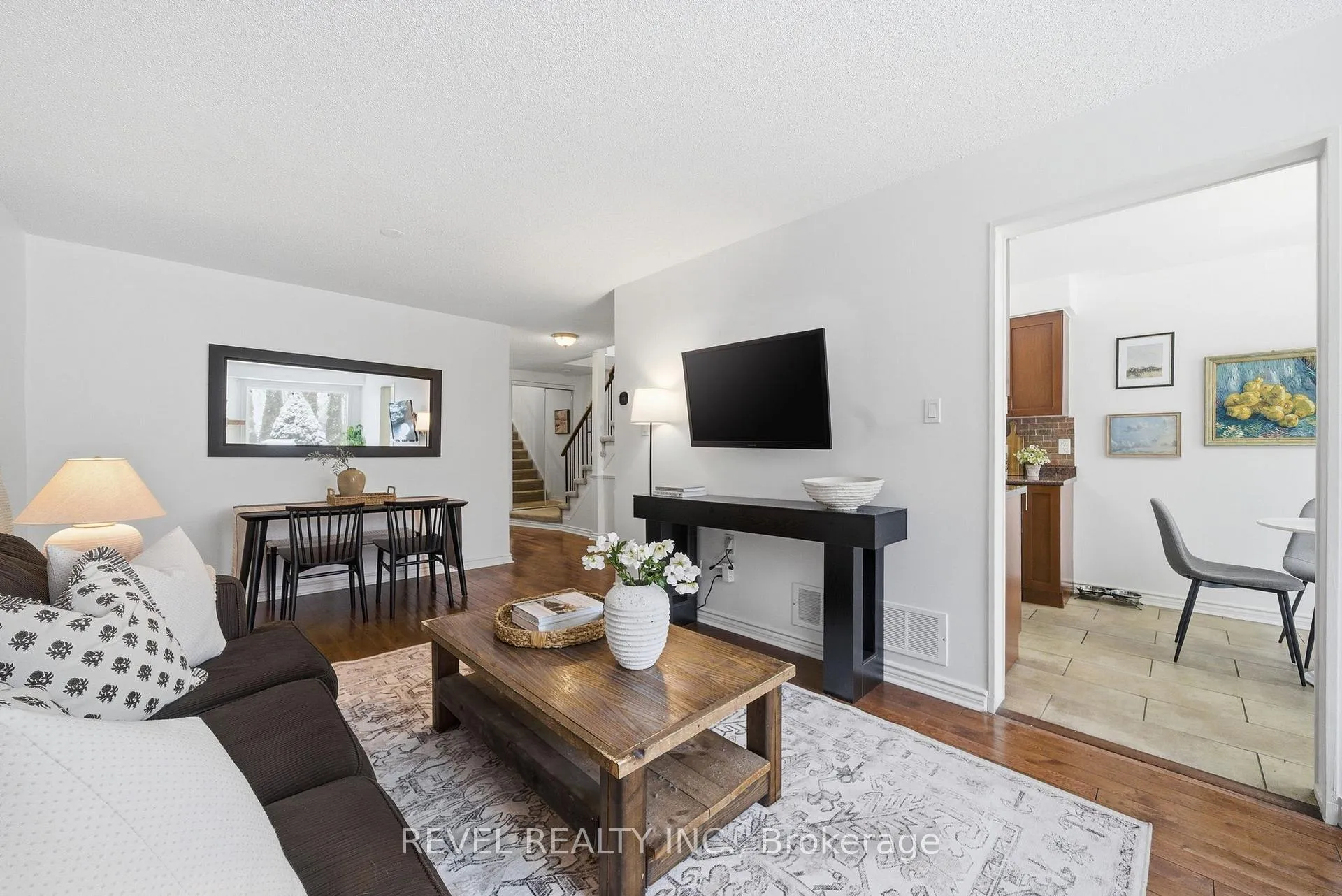 Photo 14 of 13 Rollo Drive, Ajax, South East — HOMEH