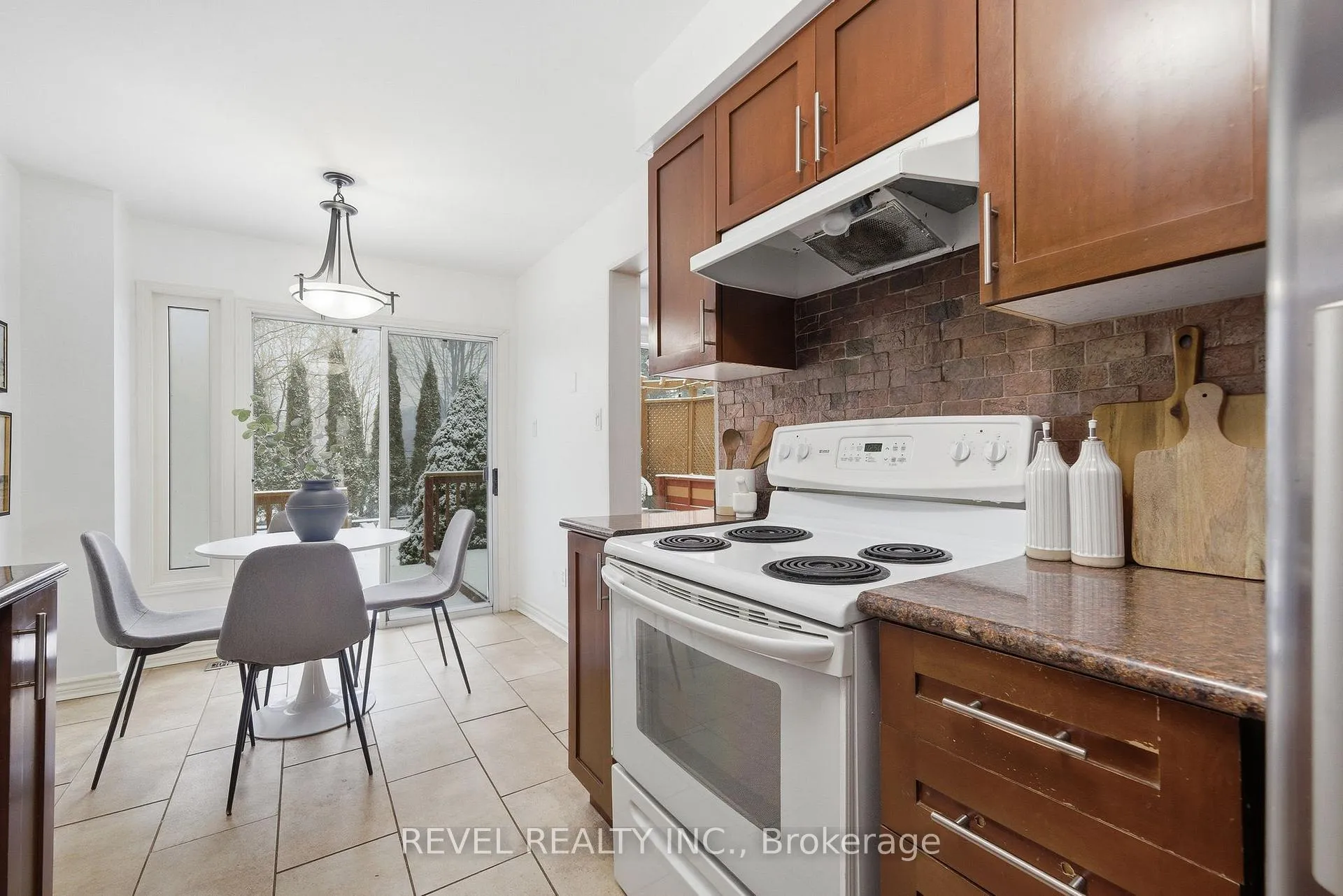 Photo 18 of 13 Rollo Drive, Ajax, South East — HOMEH