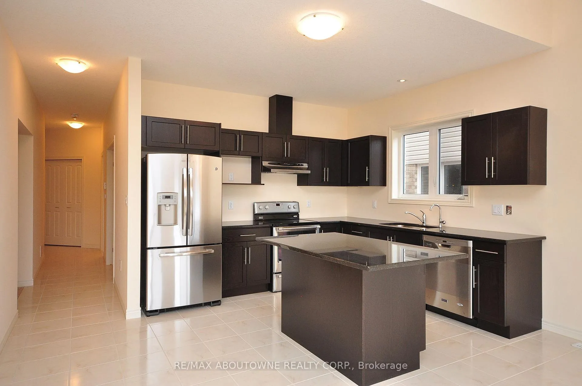 Photo 6 of Unit Upper, 31 Severn Drive, Guelph, Grange Road — HOMEH