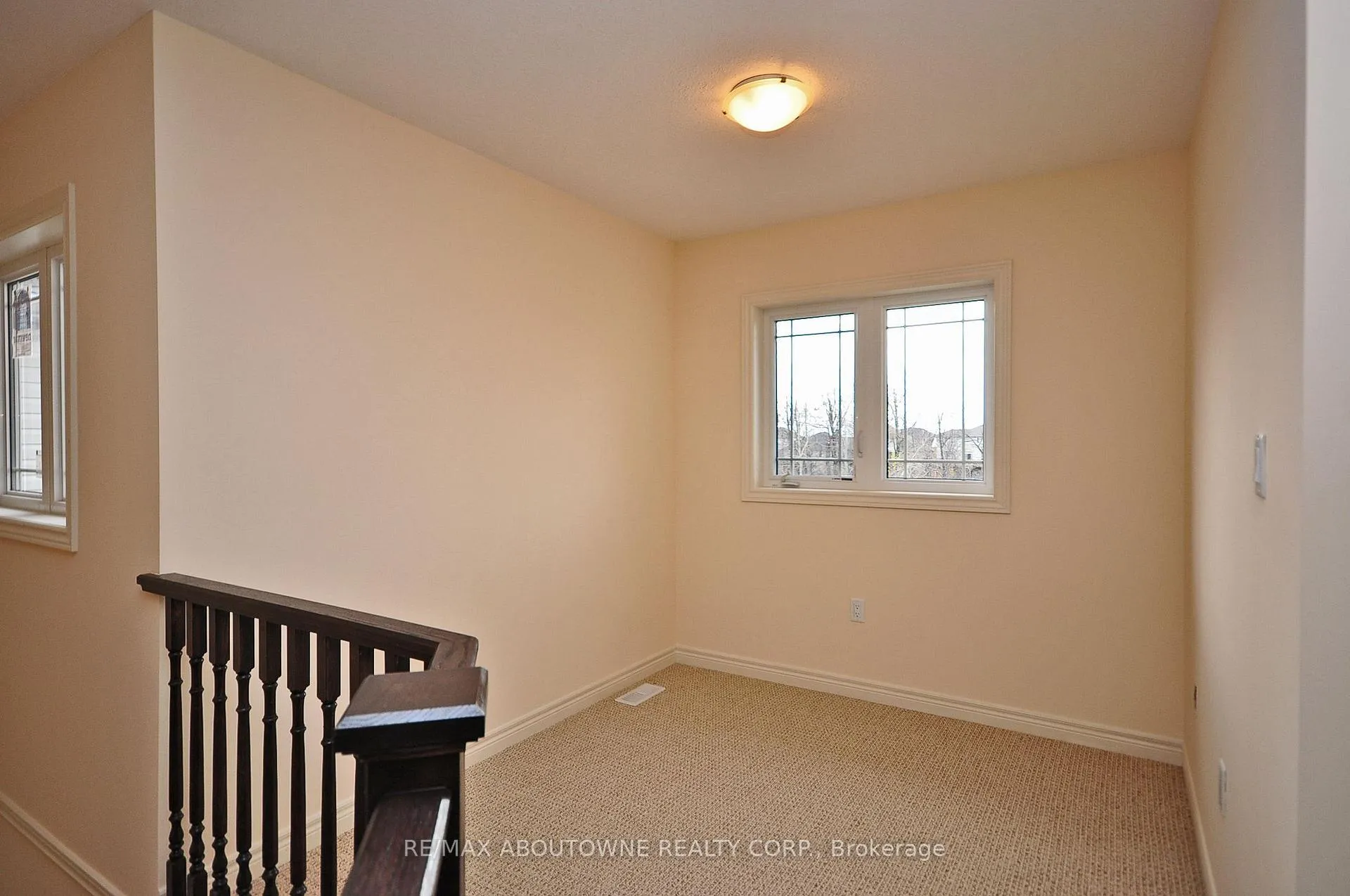 Photo 31 of Unit Upper, 31 Severn Drive, Guelph, Grange Road — HOMEH