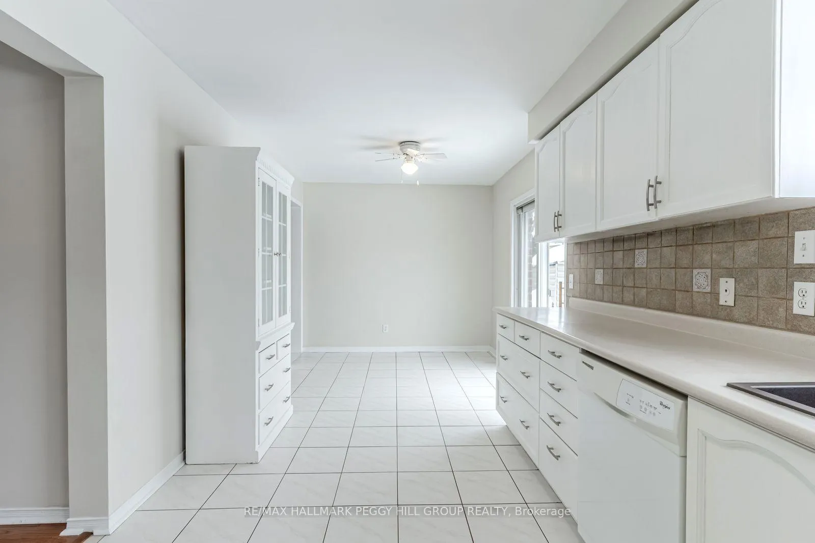 Photo 4 of 79 Girdwood Drive, Barrie, Holly — HOMEH
