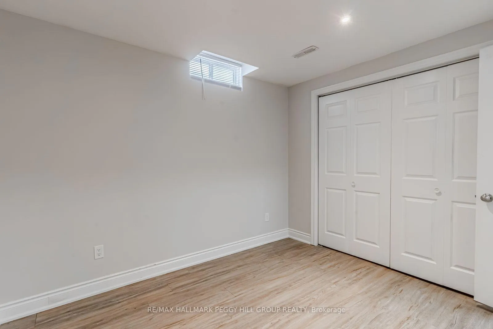 Photo 13 of 79 Girdwood Drive, Barrie, Holly — HOMEH