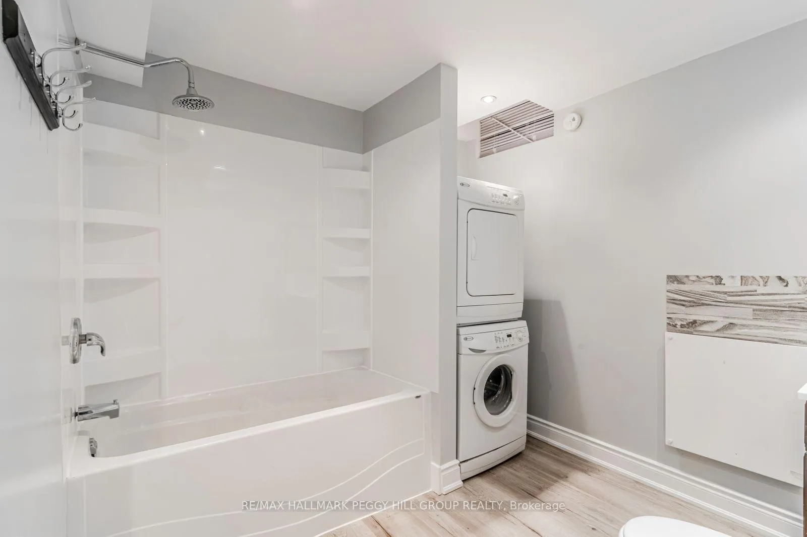Photo 15 of 79 Girdwood Drive, Barrie, Holly — HOMEH