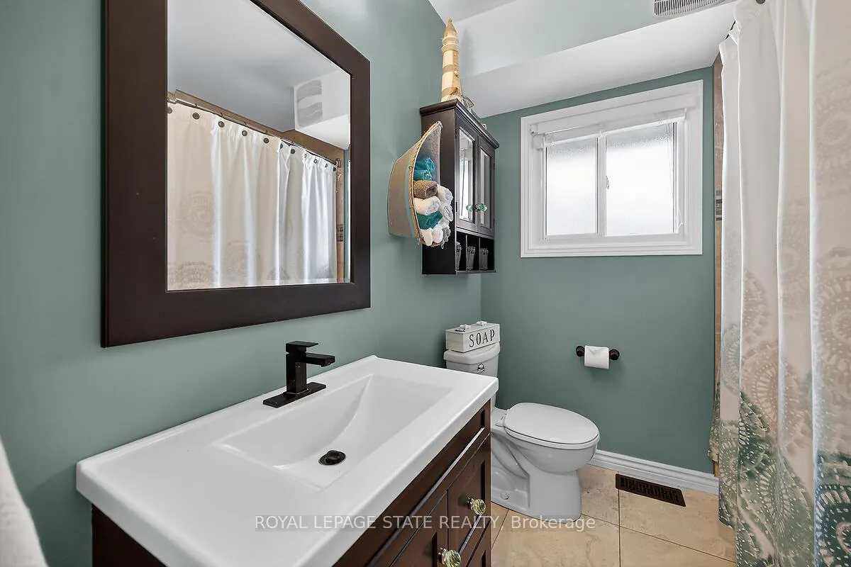 Photo 15 of 33 Abraham Drive, St. Catharines, Lakeshore — HOMEH