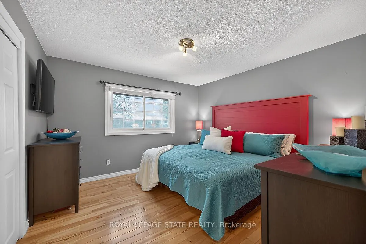 Photo 18 of 33 Abraham Drive, St. Catharines, Lakeshore — HOMEH