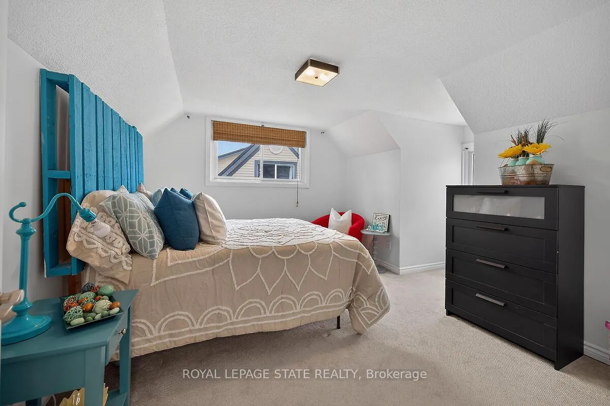 Photo 25 of 33 Abraham Drive, St. Catharines, Lakeshore — HOMEH