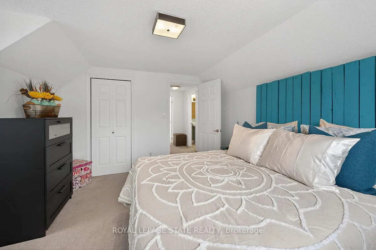 Photo 27 of 33 Abraham Drive, St. Catharines, Lakeshore — HOMEH