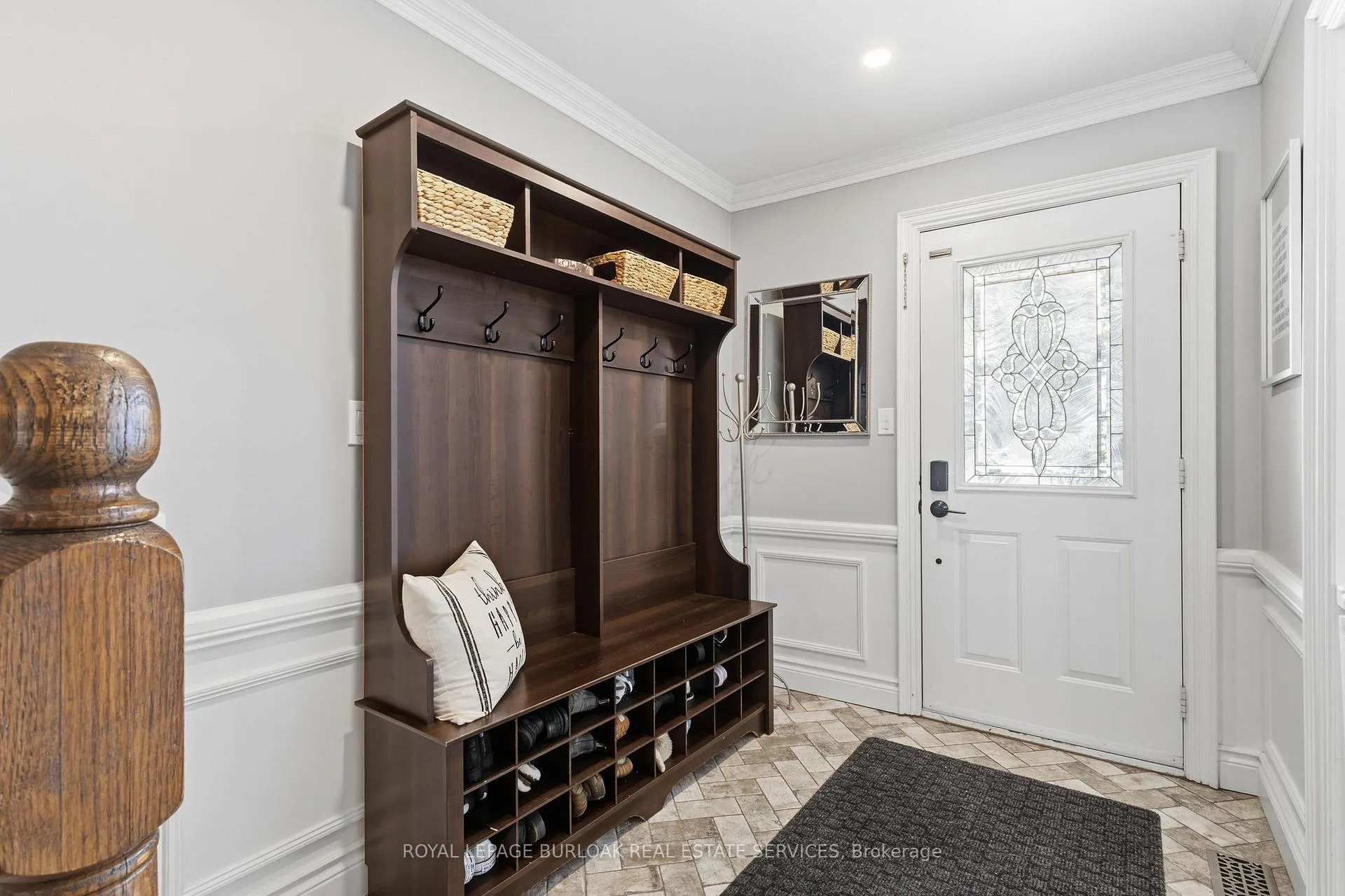 Photo 4 of 946 Nora Drive, Burlington, LaSalle — HOMEH