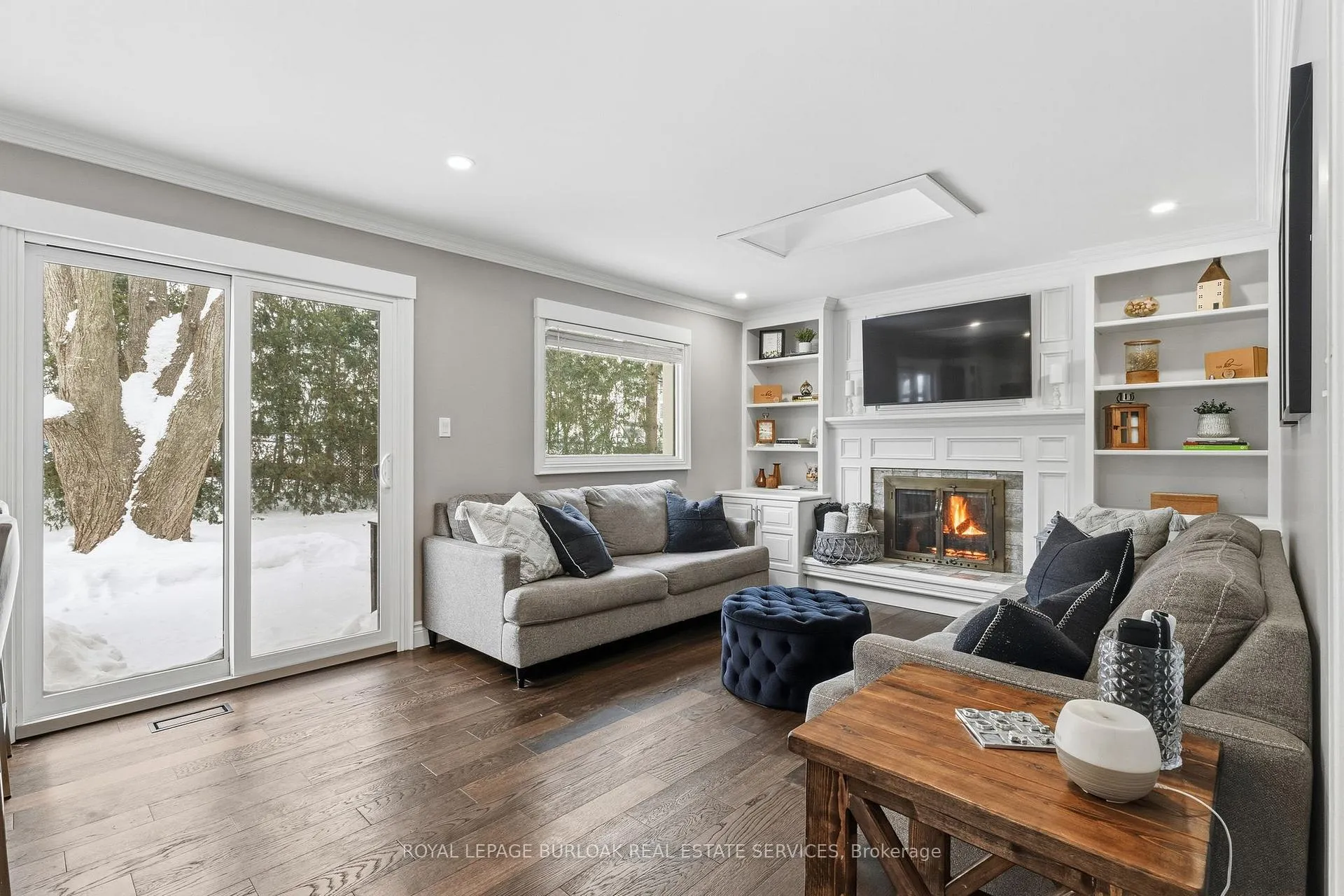 Photo 10 of 946 Nora Drive, Burlington, LaSalle — HOMEH