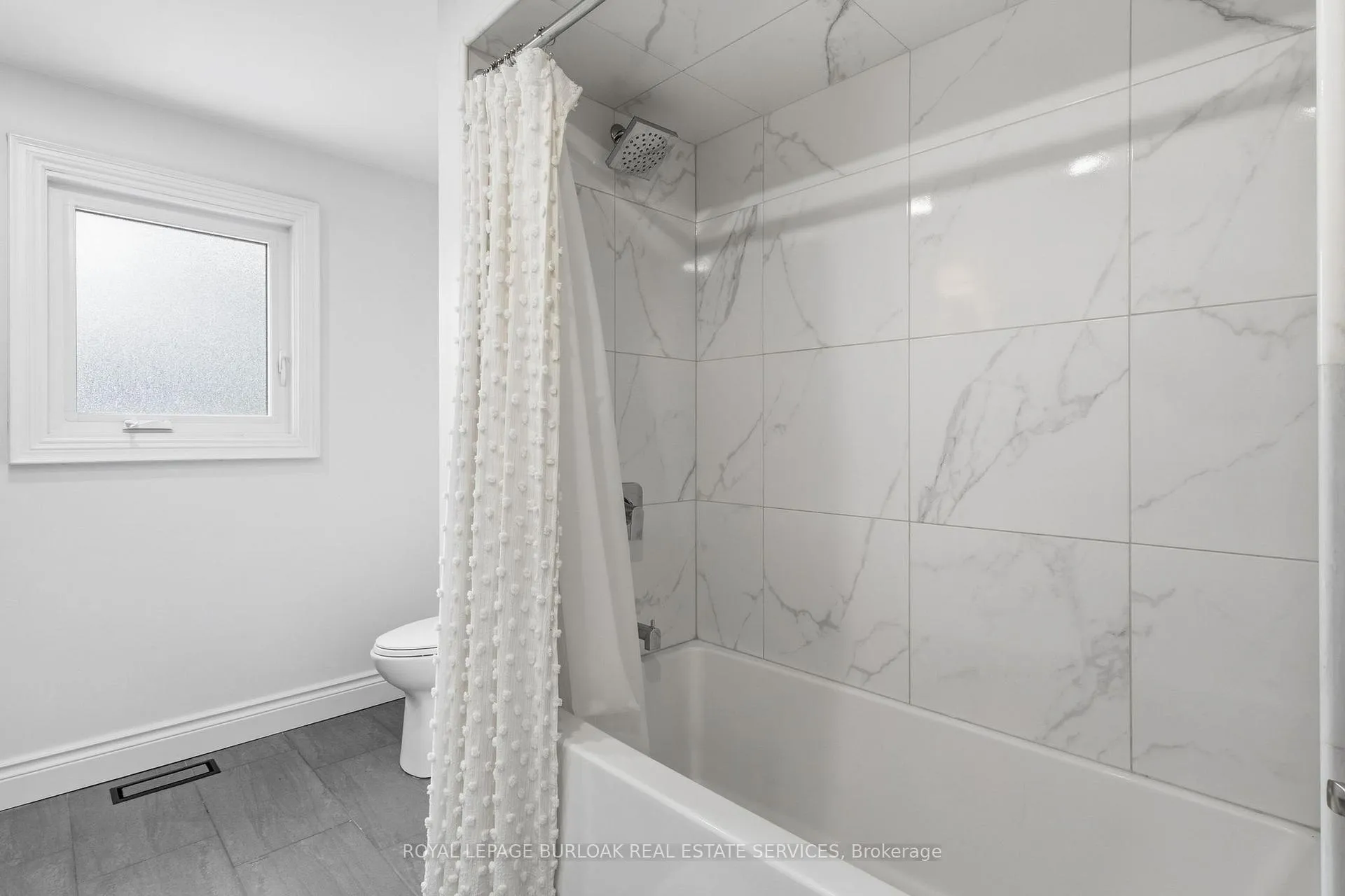 Photo 21 of 946 Nora Drive, Burlington, LaSalle — HOMEH