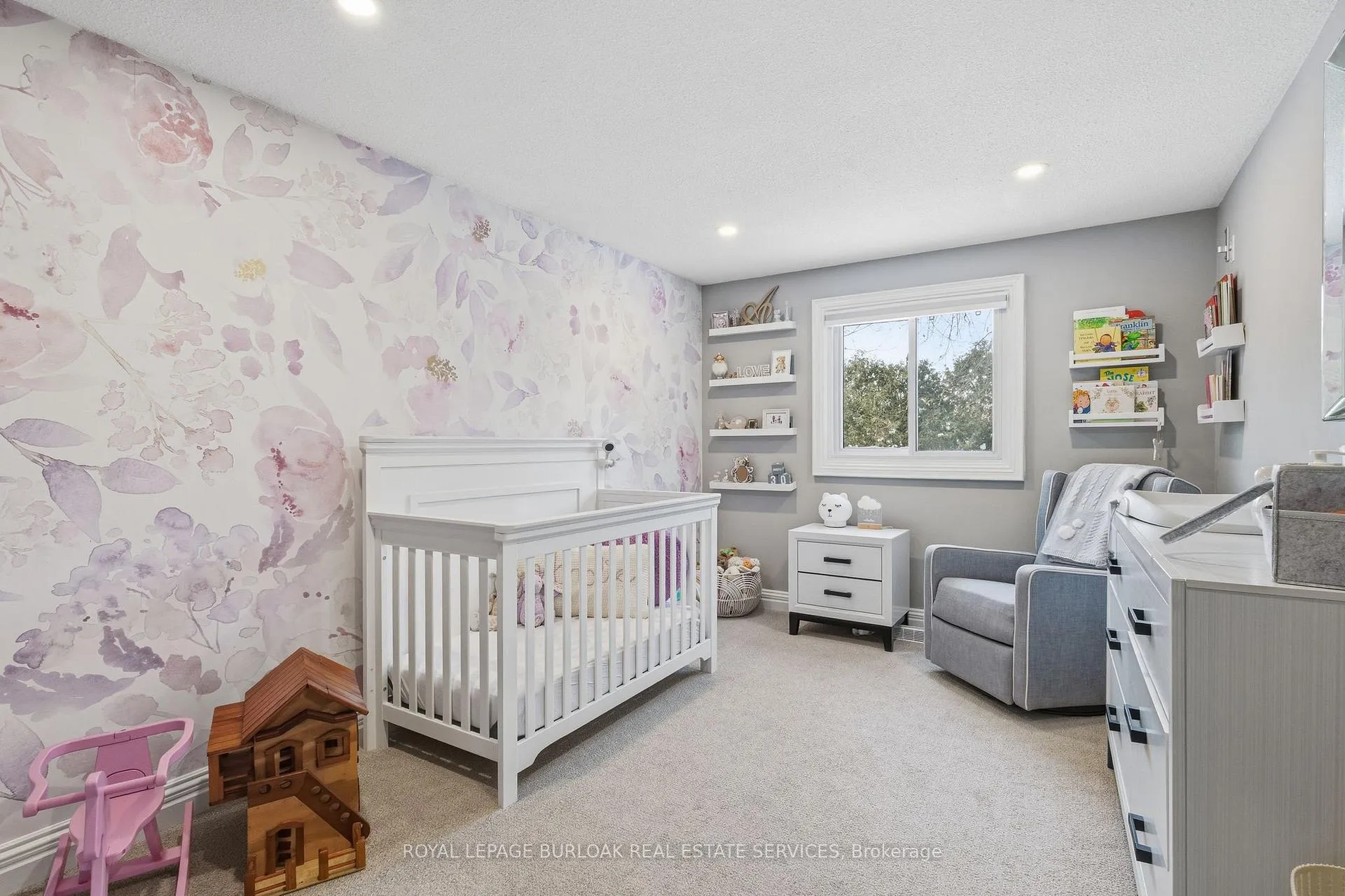 Photo 22 of 946 Nora Drive, Burlington, LaSalle — HOMEH