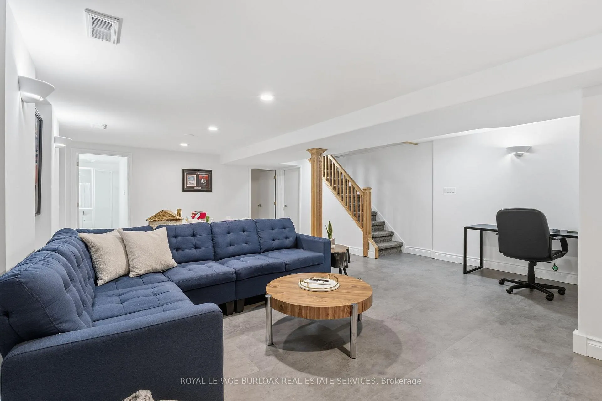 Photo 24 of 946 Nora Drive, Burlington, LaSalle — HOMEH