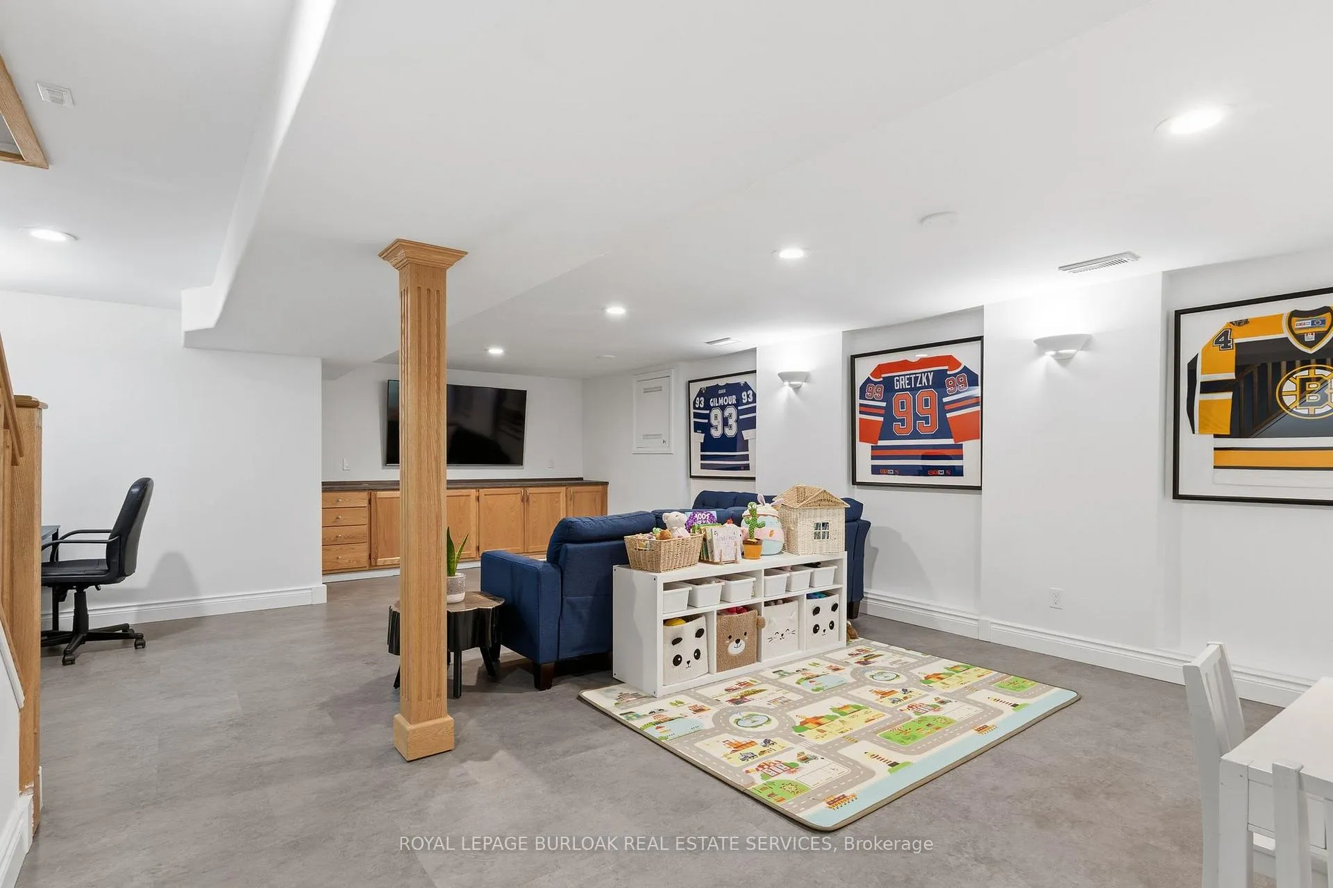 Photo 28 of 946 Nora Drive, Burlington, LaSalle — HOMEH