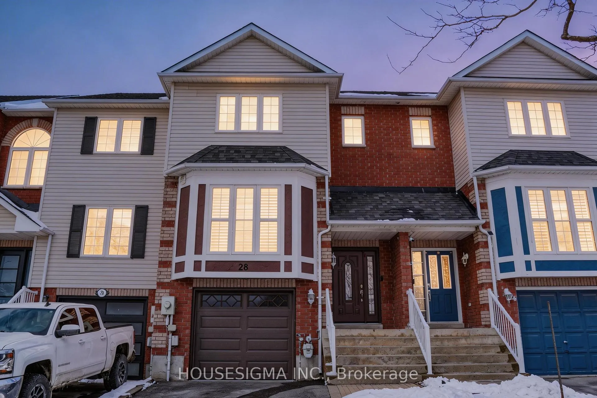 Photo 2 of 28 Kilgannon Avenue, Clarington, Courtice — HOMEH