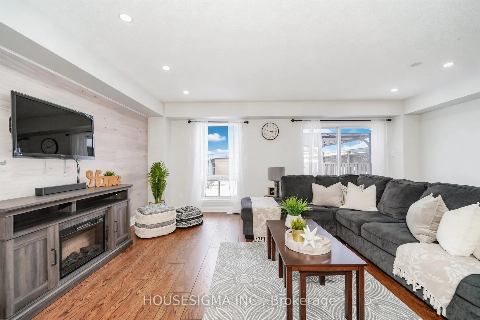 Photo 12 of 28 Kilgannon Avenue, Clarington, Courtice — HOMEH
