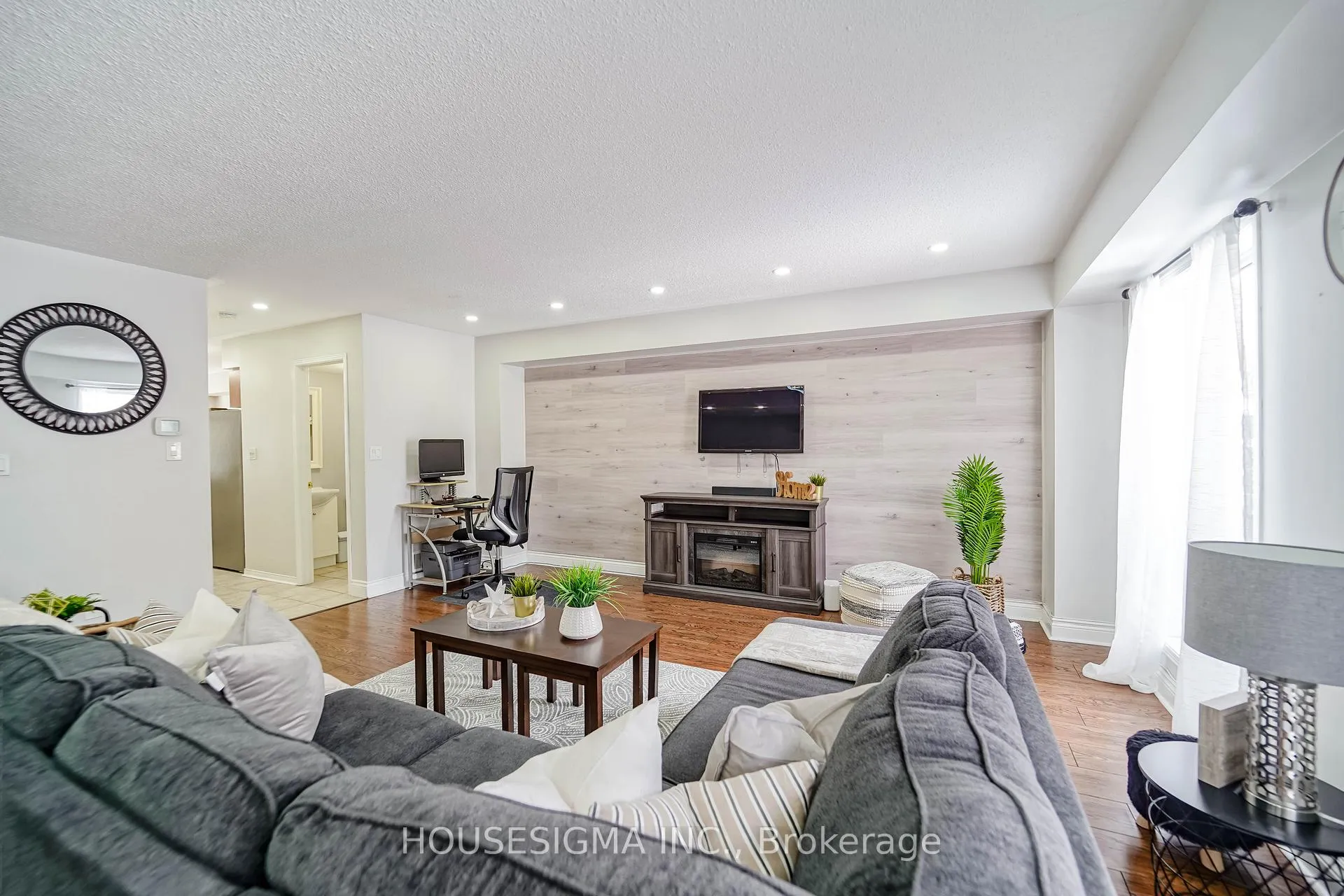 Photo 14 of 28 Kilgannon Avenue, Clarington, Courtice — HOMEH