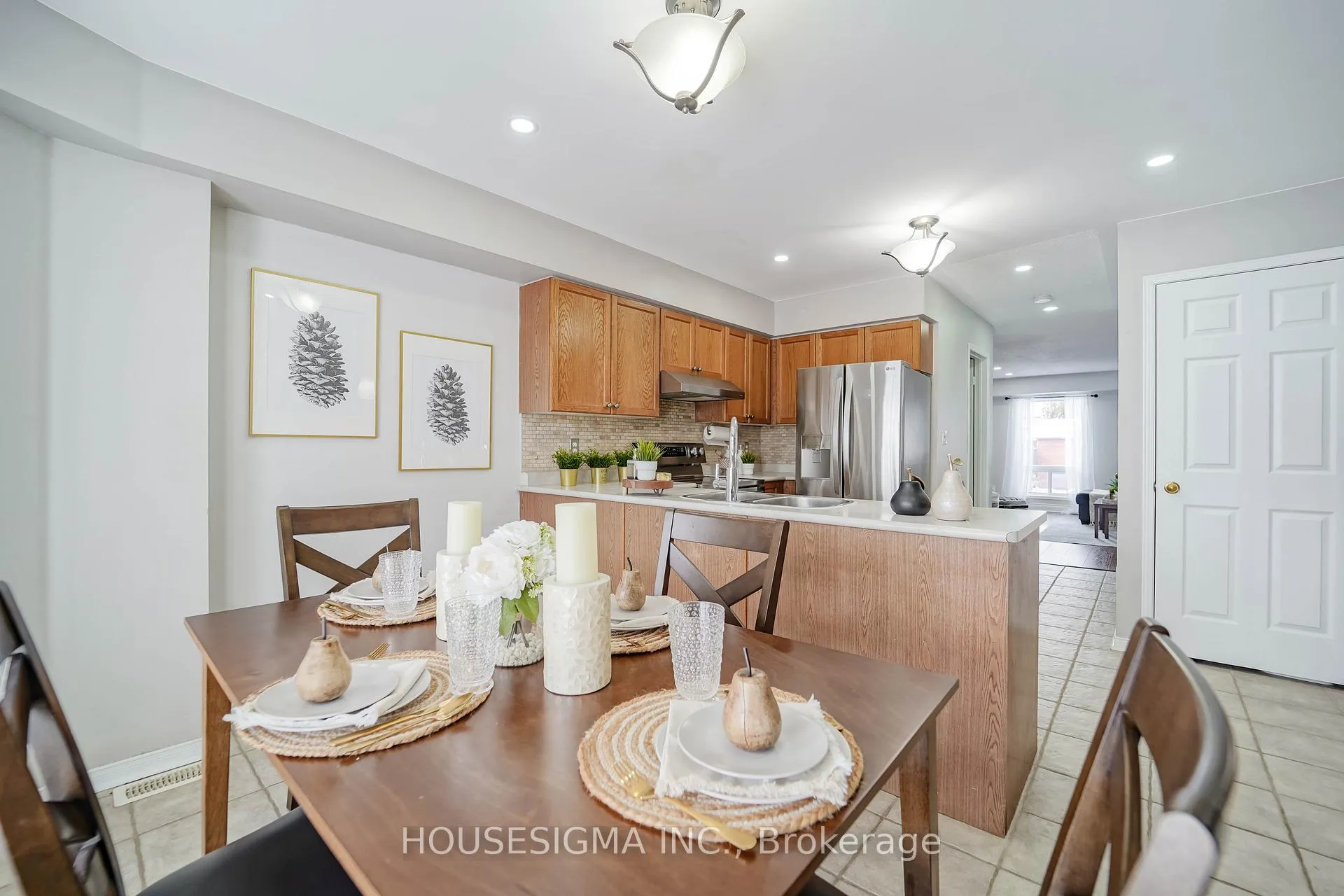 Photo 21 of 28 Kilgannon Avenue, Clarington, Courtice — HOMEH