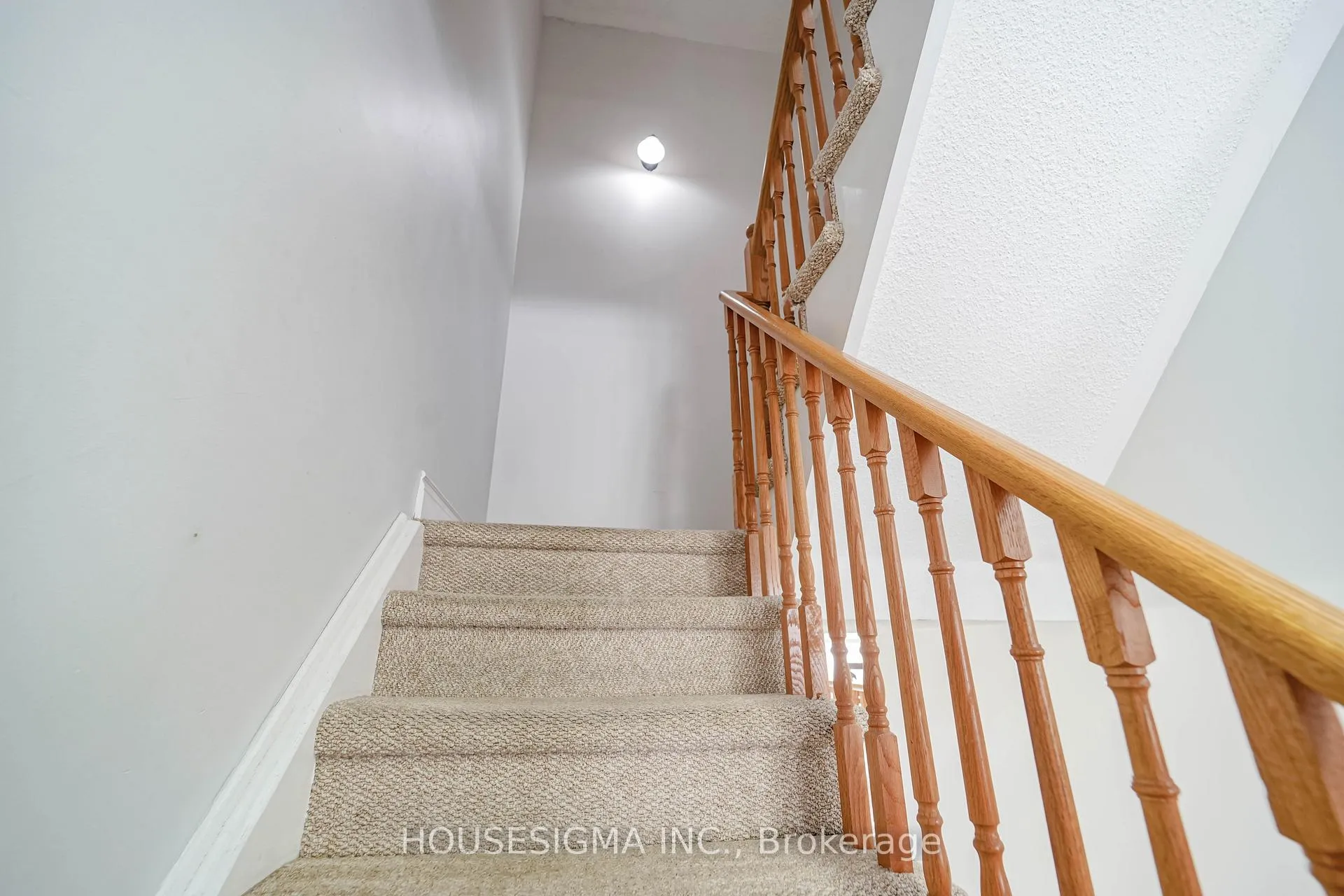 Photo 24 of 28 Kilgannon Avenue, Clarington, Courtice — HOMEH