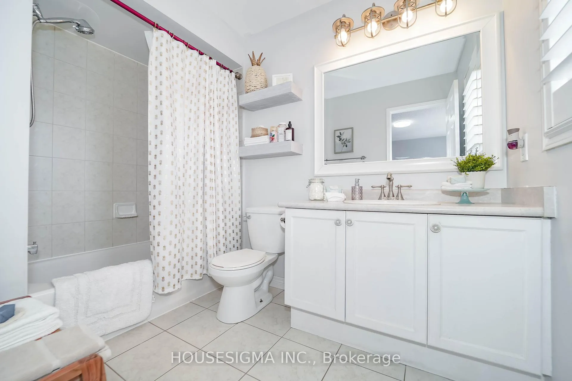 Photo 29 of 28 Kilgannon Avenue, Clarington, Courtice — HOMEH