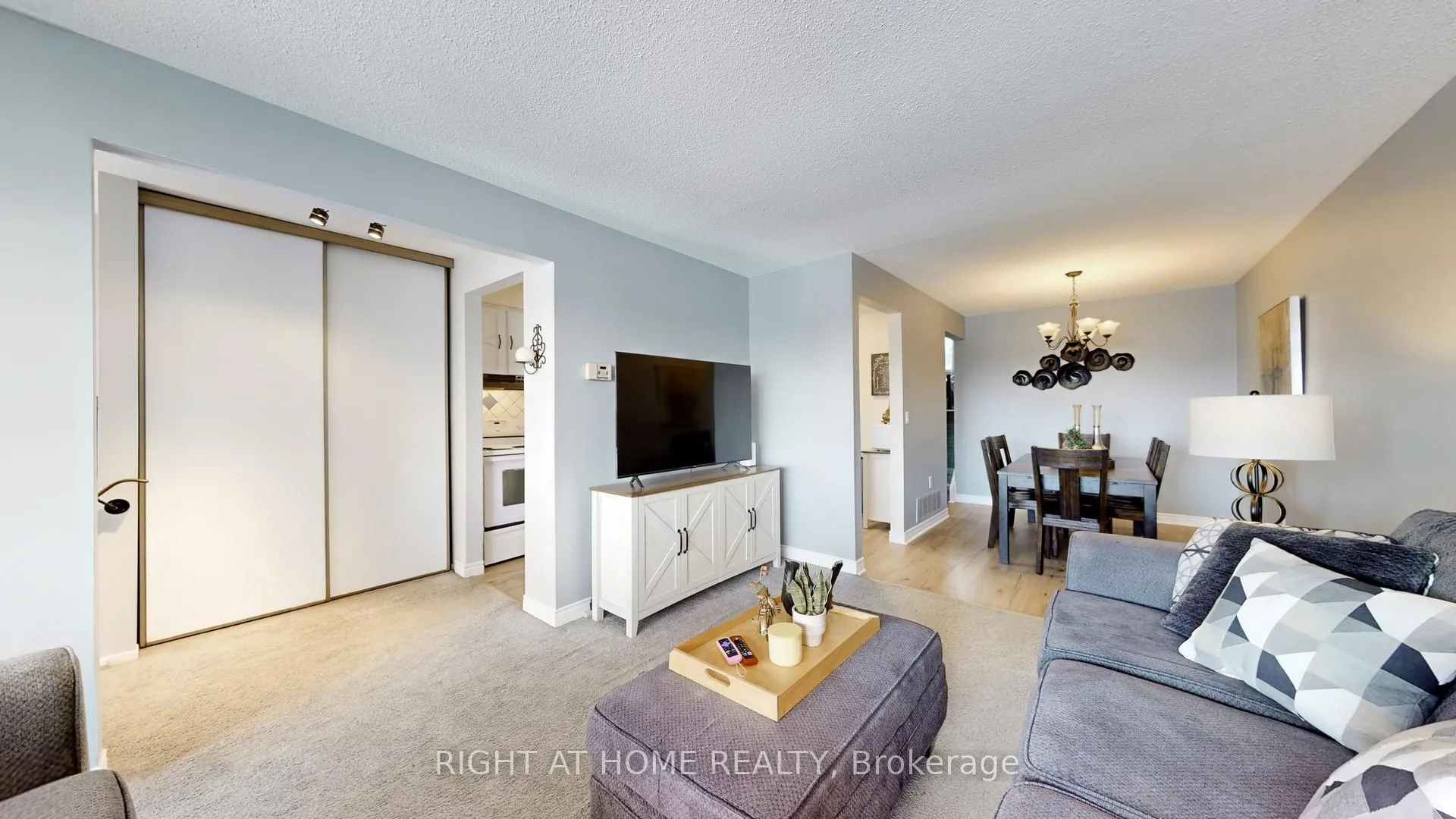 Photo 4 of 1265 Sunnybrae Crescent, Oshawa, Donevan — HOMEH