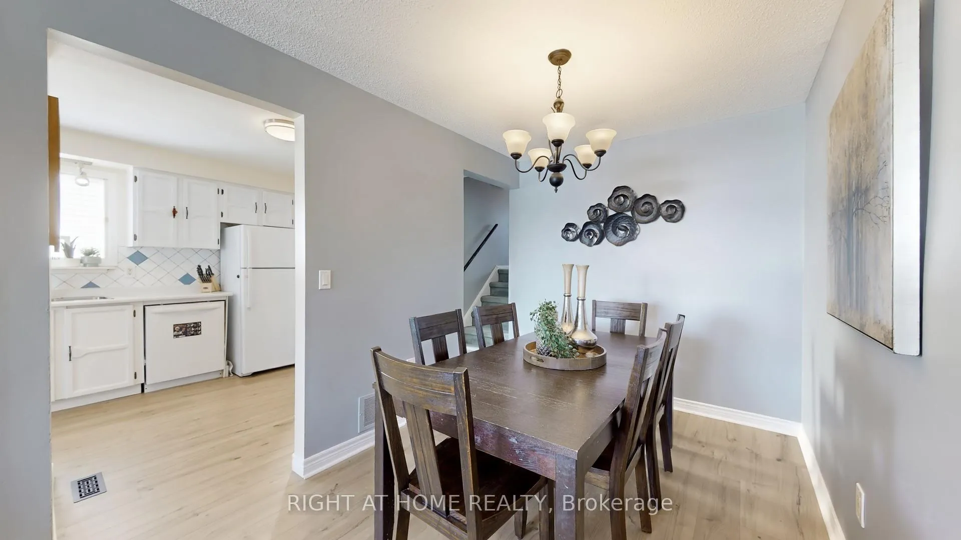 Photo 7 of 1265 Sunnybrae Crescent, Oshawa, Donevan — HOMEH