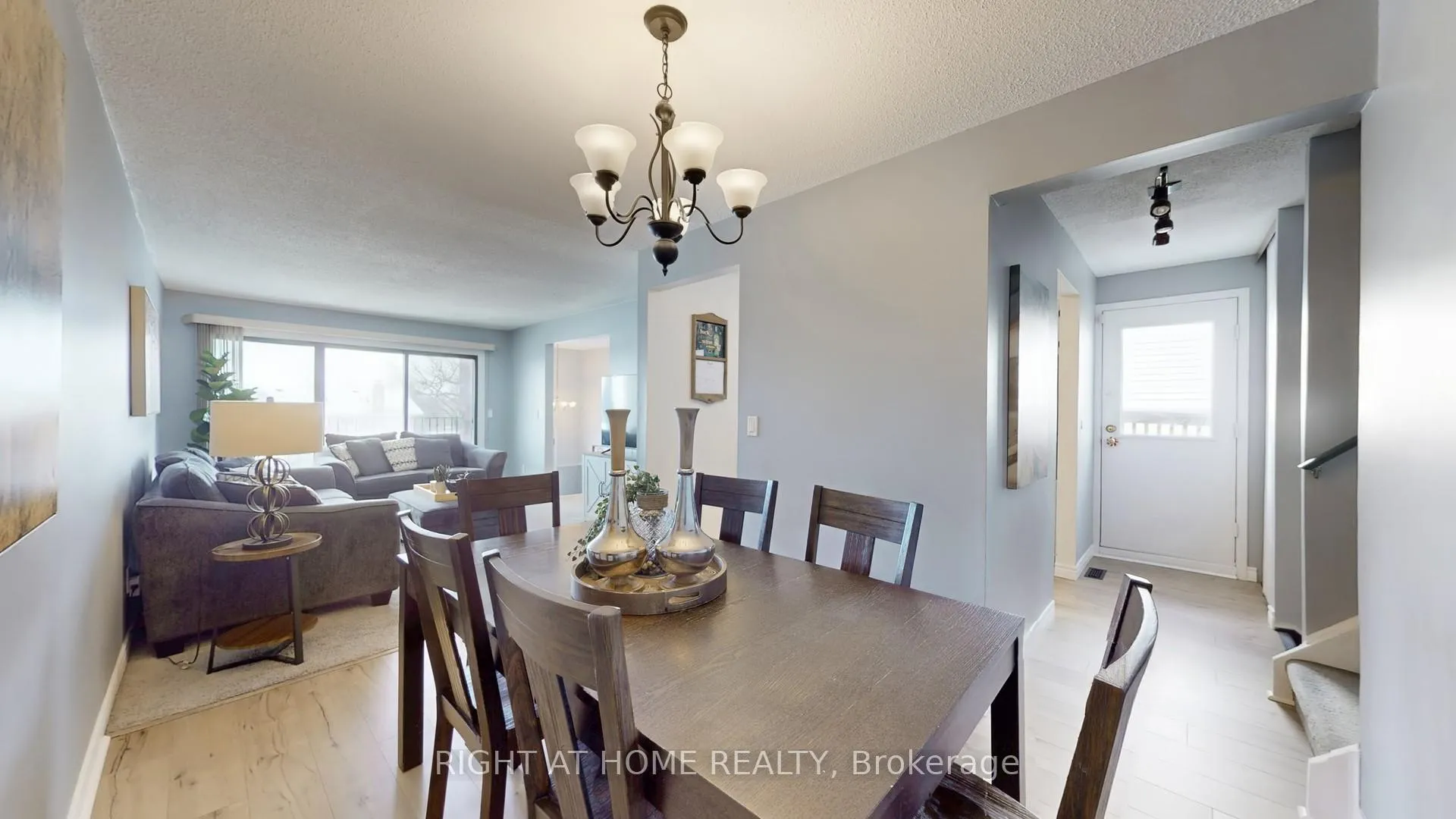 Photo 8 of 1265 Sunnybrae Crescent, Oshawa, Donevan — HOMEH