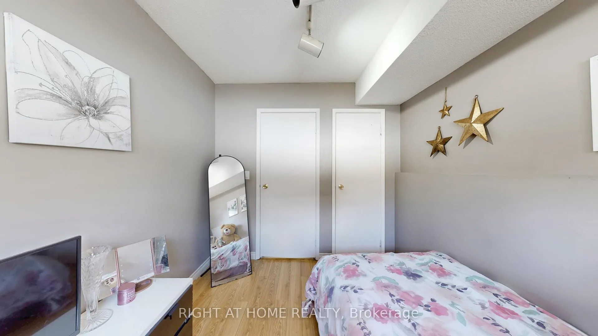 Photo 24 of 1265 Sunnybrae Crescent, Oshawa, Donevan — HOMEH