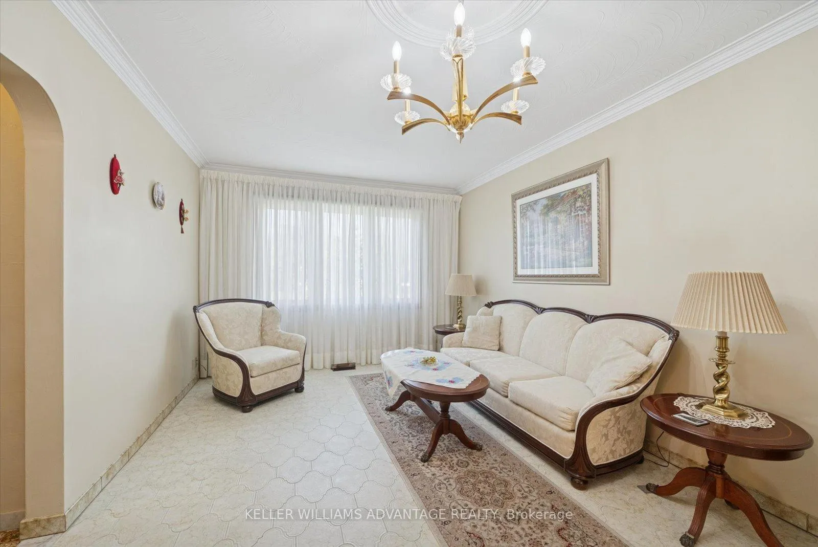 Photo 4 of 63 Boem Avenue, Scarborough, Wexford-Maryvale — HOMEH