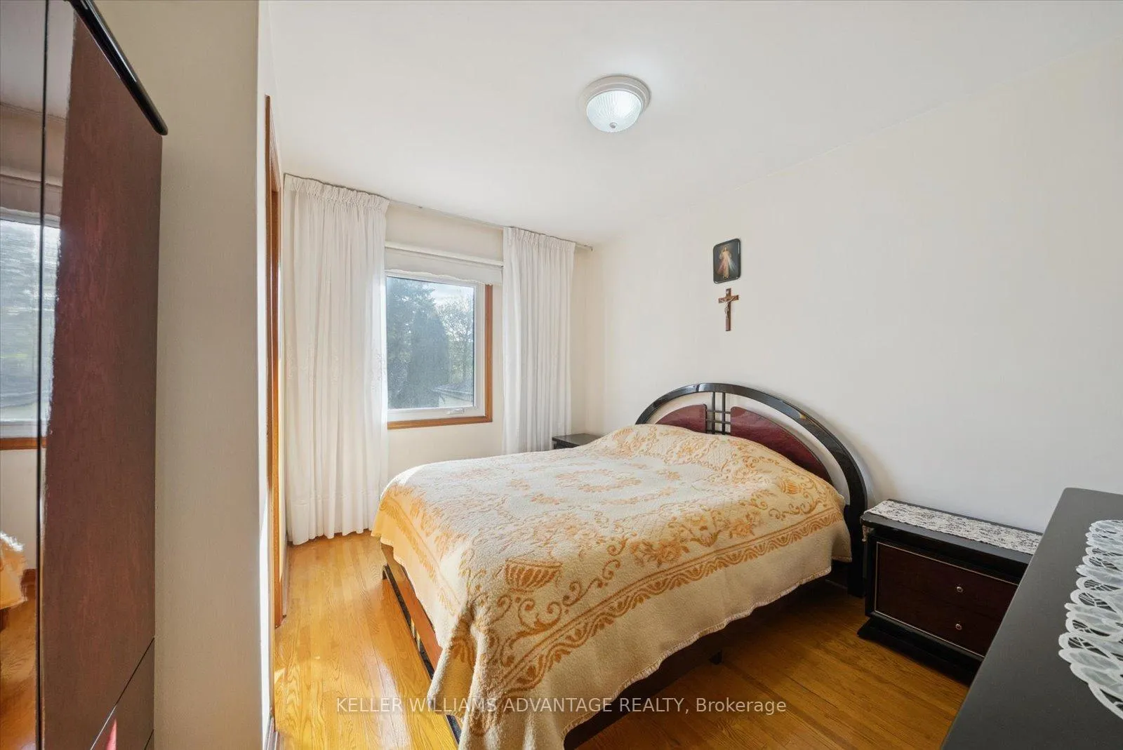 Photo 11 of 63 Boem Avenue, Scarborough, Wexford-Maryvale — HOMEH