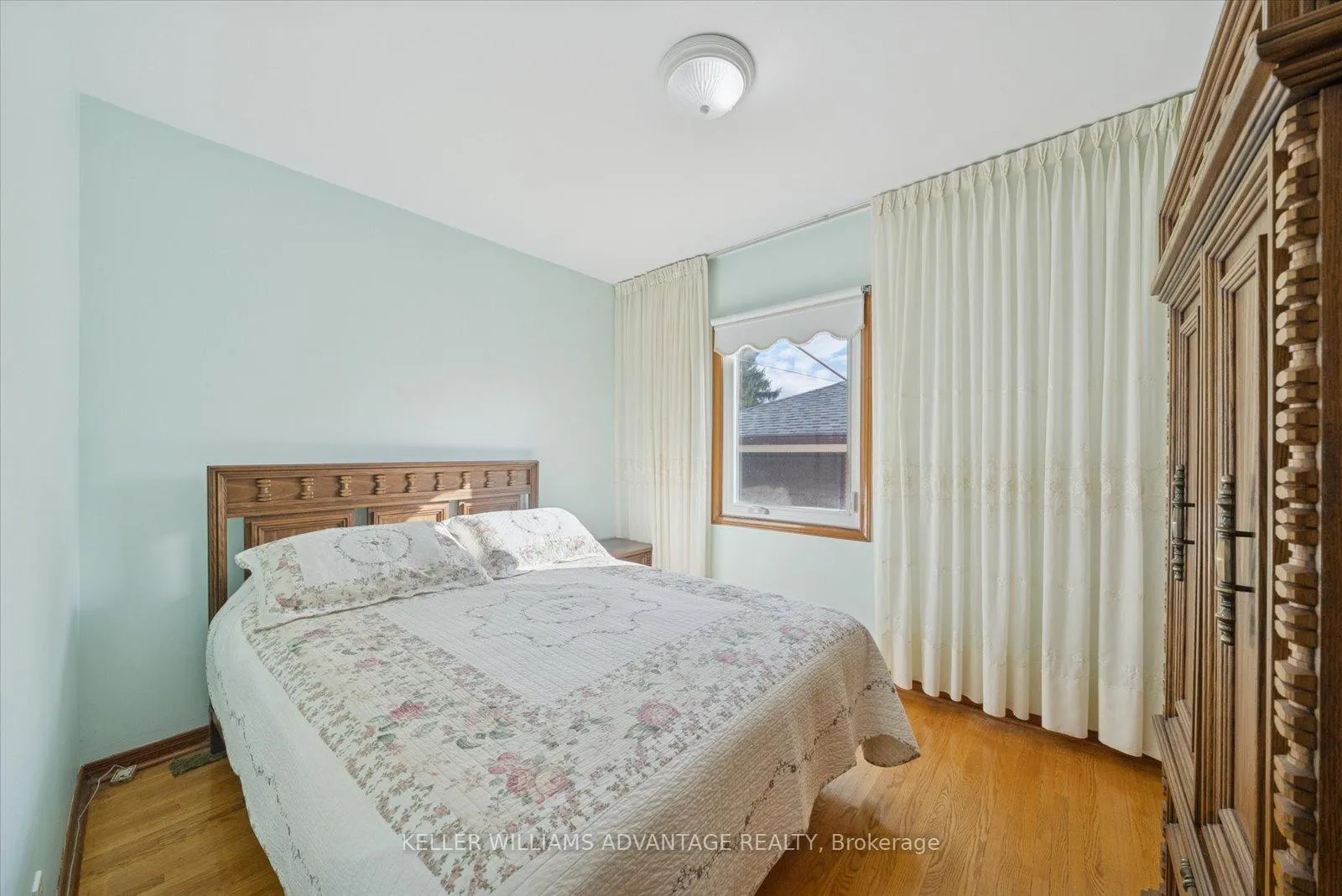 Photo 14 of 63 Boem Avenue, Scarborough, Wexford-Maryvale — HOMEH