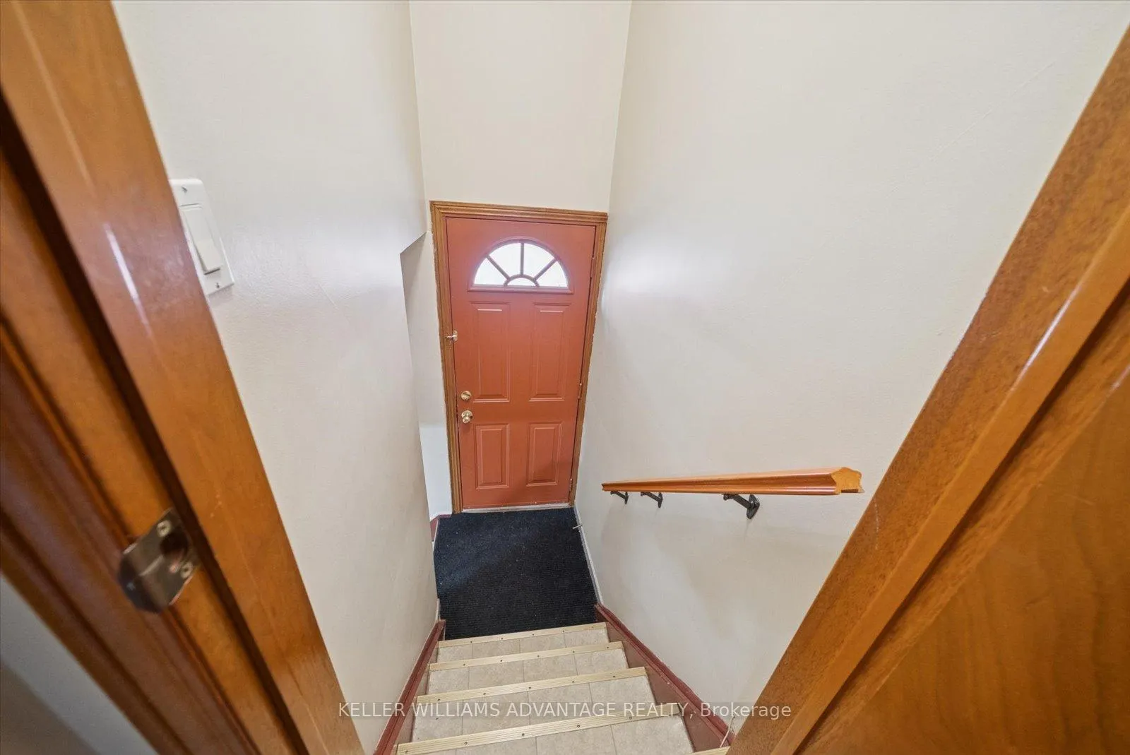 Photo 16 of 63 Boem Avenue, Scarborough, Wexford-Maryvale — HOMEH