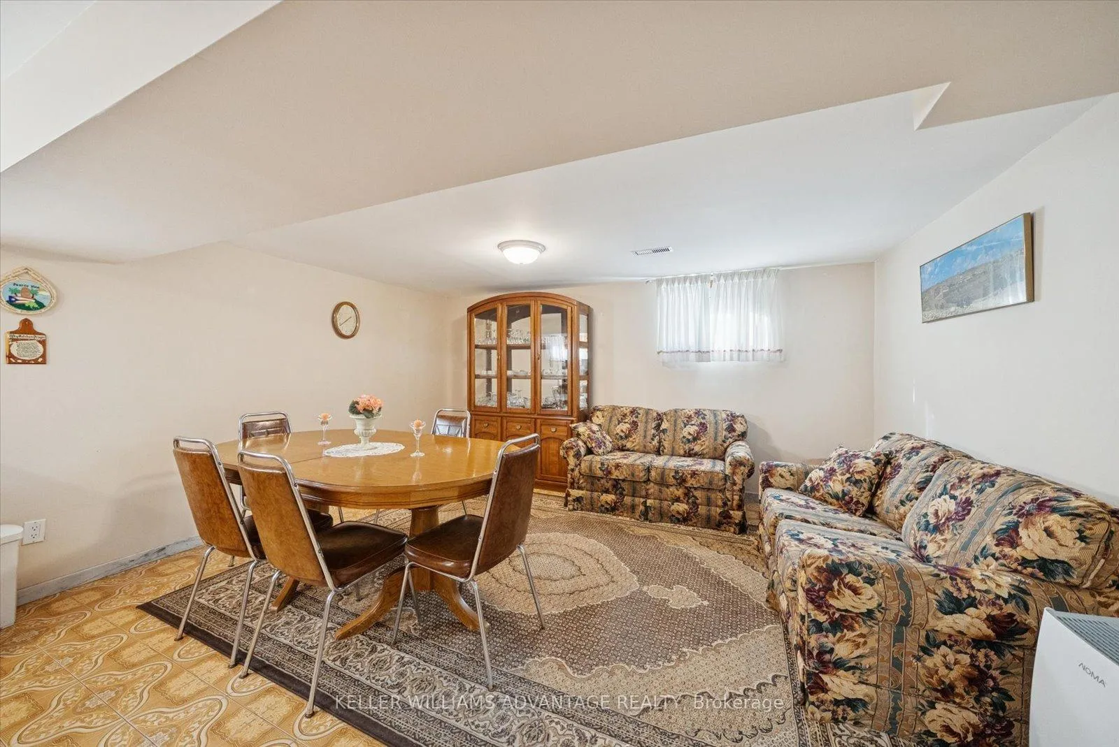 Photo 19 of 63 Boem Avenue, Scarborough, Wexford-Maryvale — HOMEH