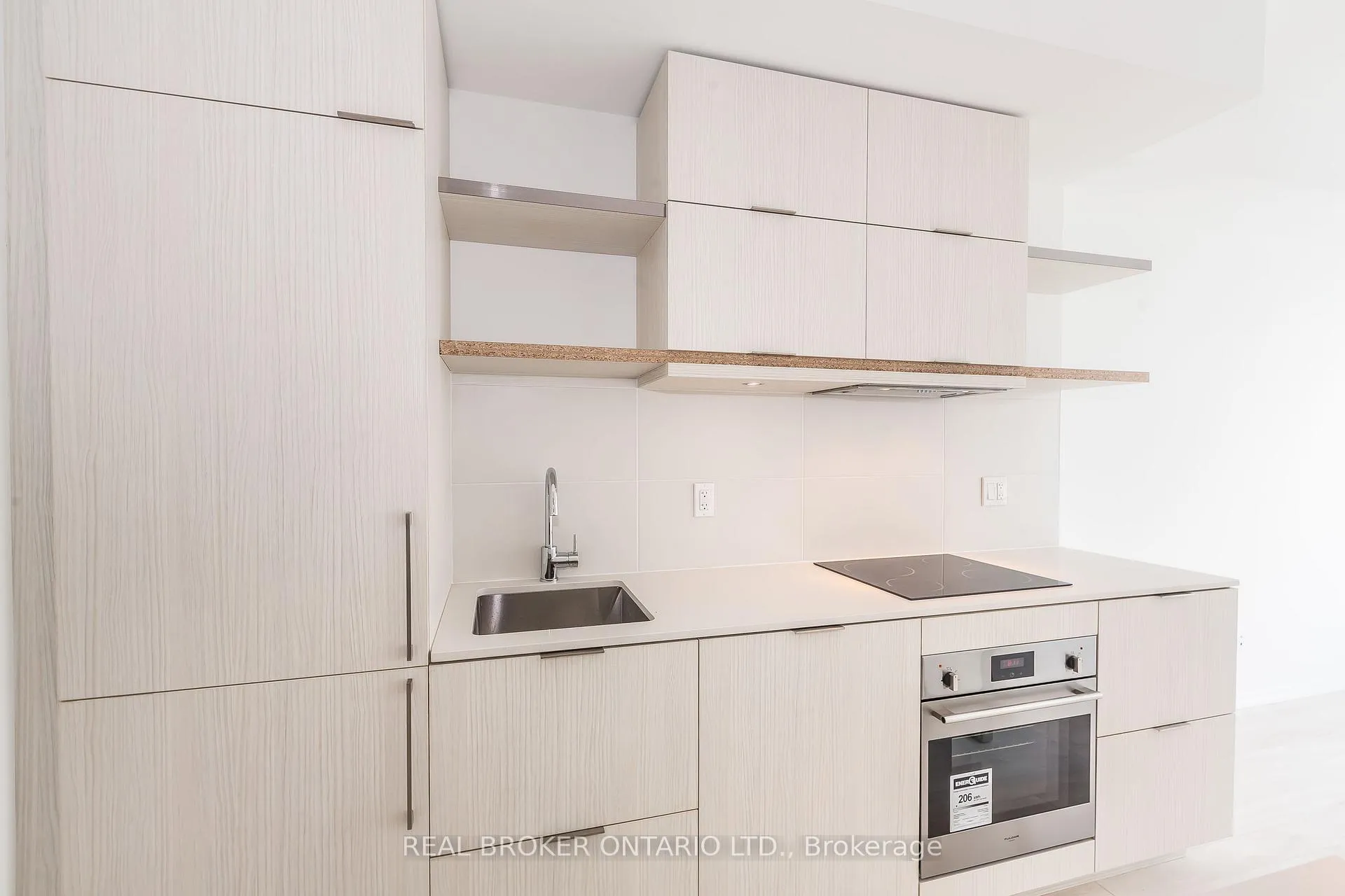 Photo 4 of Unit 2801, 197 Yonge Street, Toronto, Church-Yonge Corridor — HOMEH