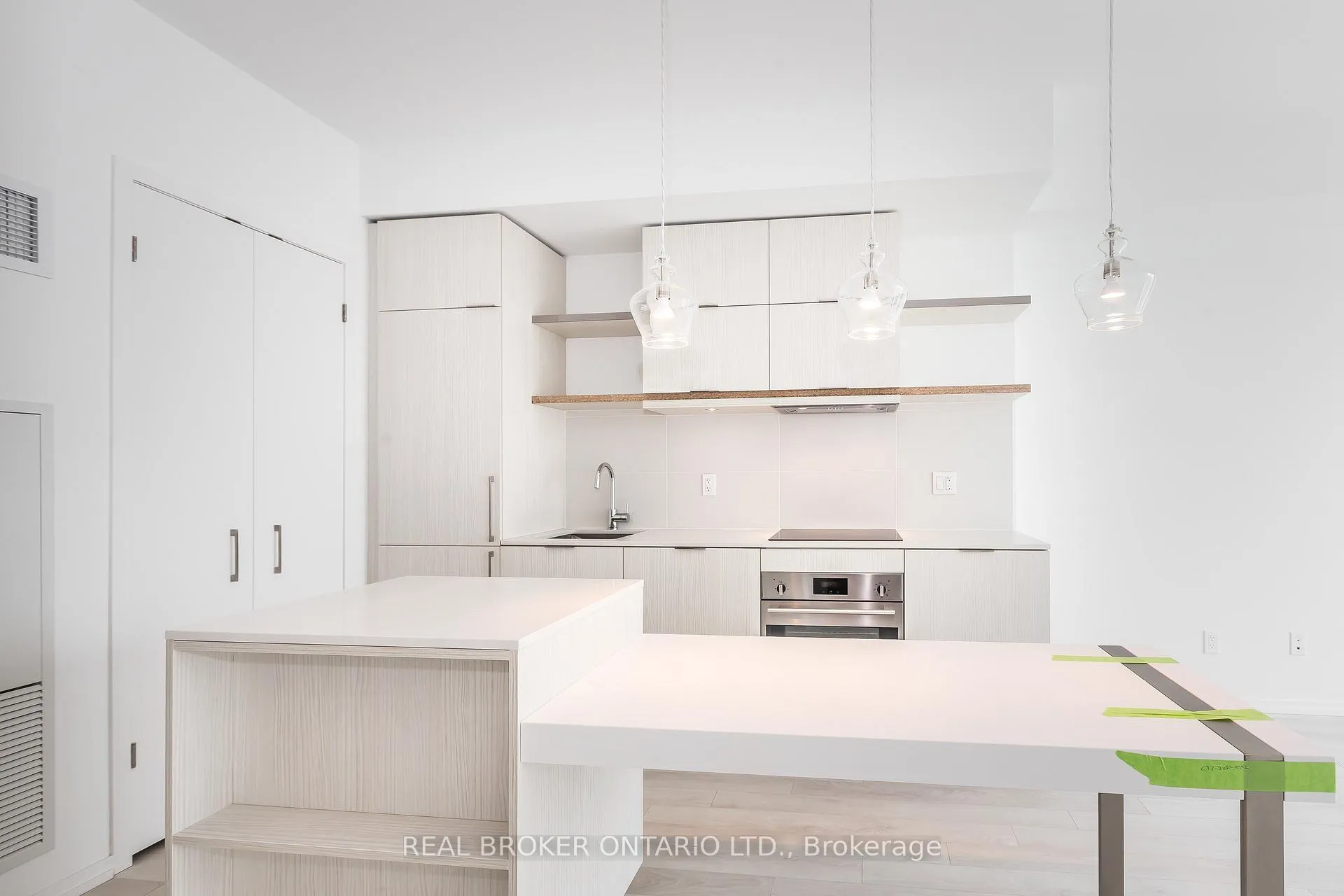 Photo 5 of Unit 2801, 197 Yonge Street, Toronto, Church-Yonge Corridor — HOMEH