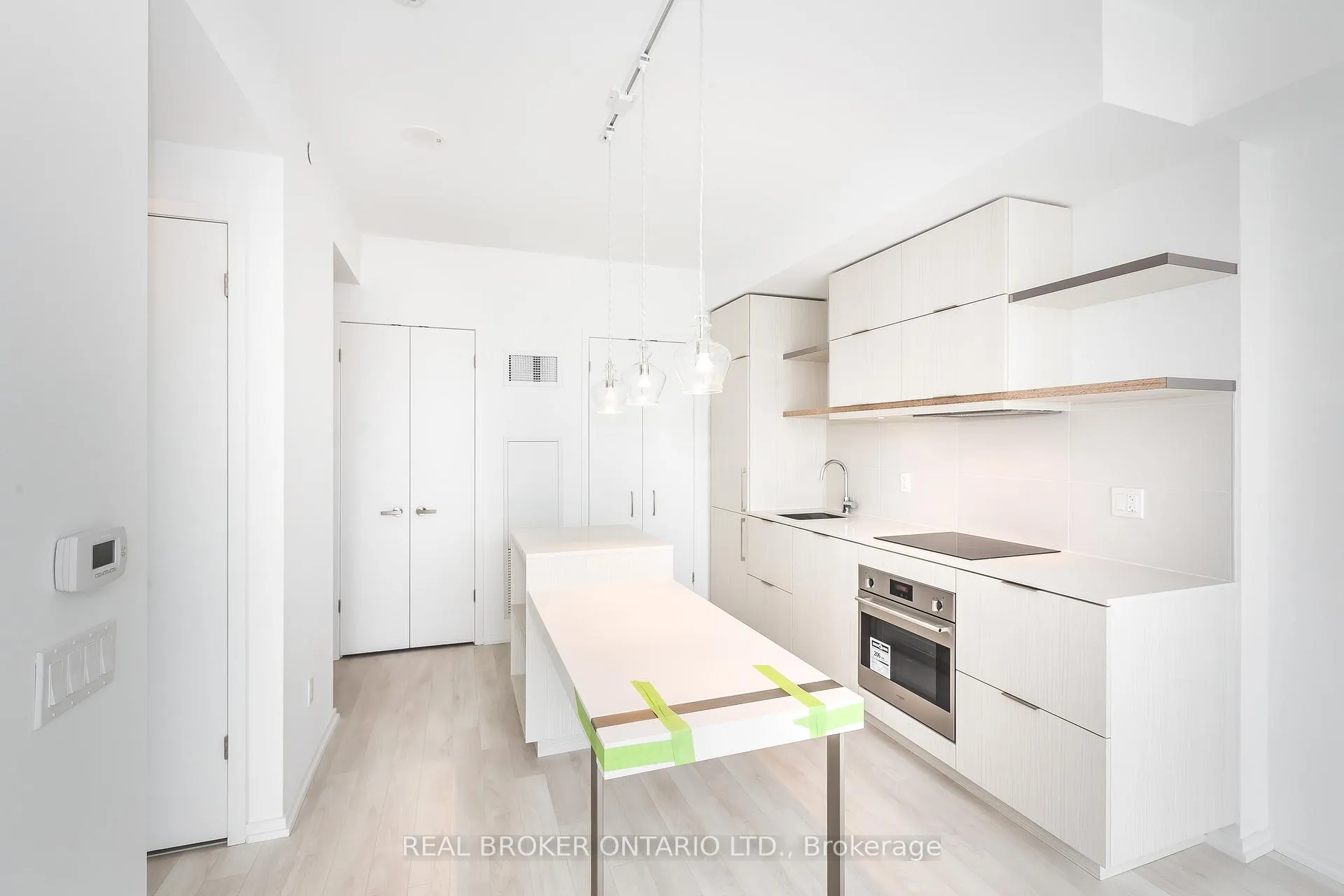 Photo 6 of Unit 2801, 197 Yonge Street, Toronto, Church-Yonge Corridor — HOMEH