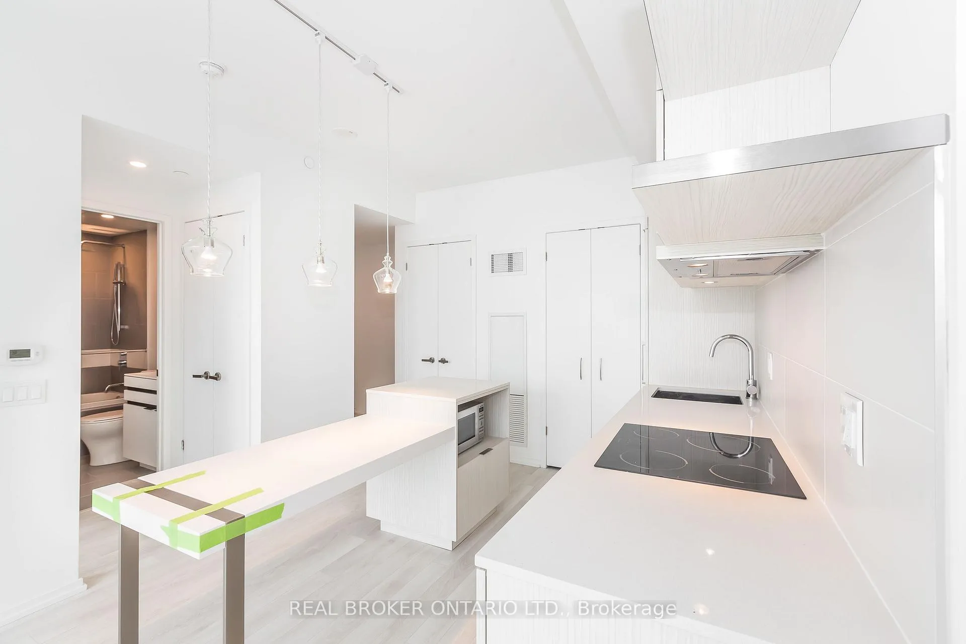 Photo 7 of Unit 2801, 197 Yonge Street, Toronto, Church-Yonge Corridor — HOMEH