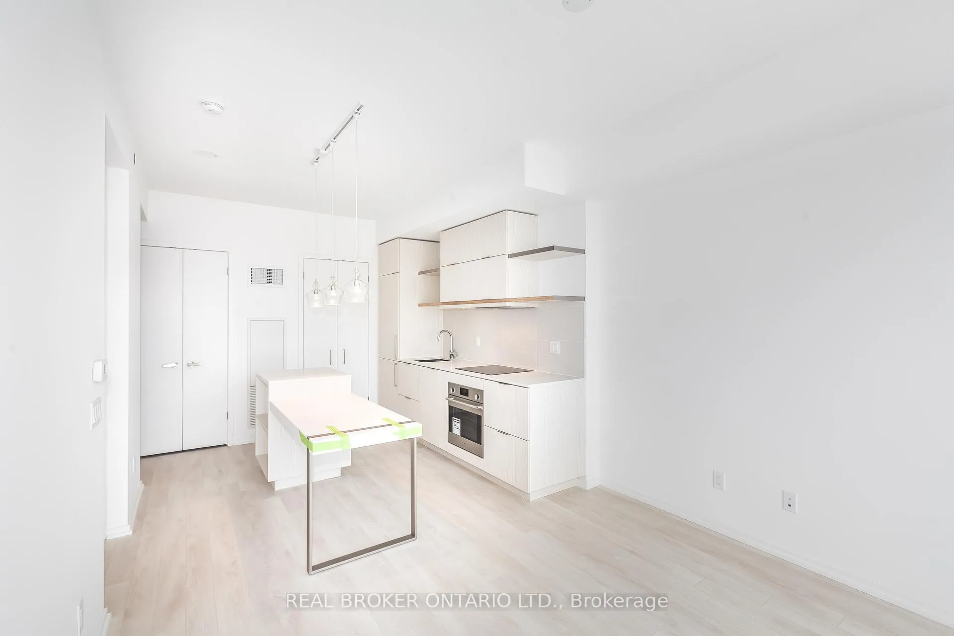 Photo 9 of Unit 2801, 197 Yonge Street, Toronto, Church-Yonge Corridor — HOMEH