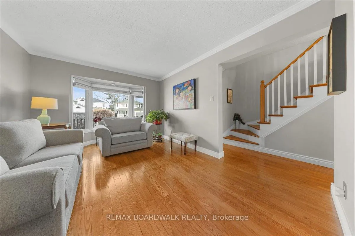 Photo 6 of 622 Steller Street, Ottawa, Fallingbrook/Pineridge — HOMEH