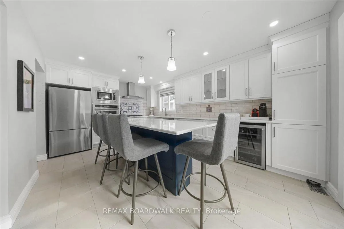 Photo 11 of 622 Steller Street, Ottawa, Fallingbrook/Pineridge — HOMEH