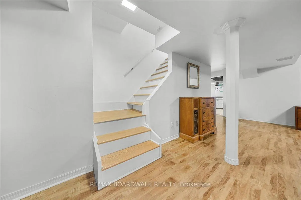 Photo 33 of 622 Steller Street, Ottawa, Fallingbrook/Pineridge — HOMEH